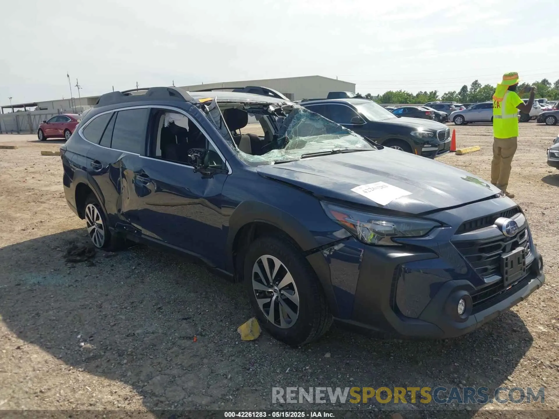 1 Photograph of a damaged car 4S4BTACC4R3195054 SUBARU OUTBACK 2024