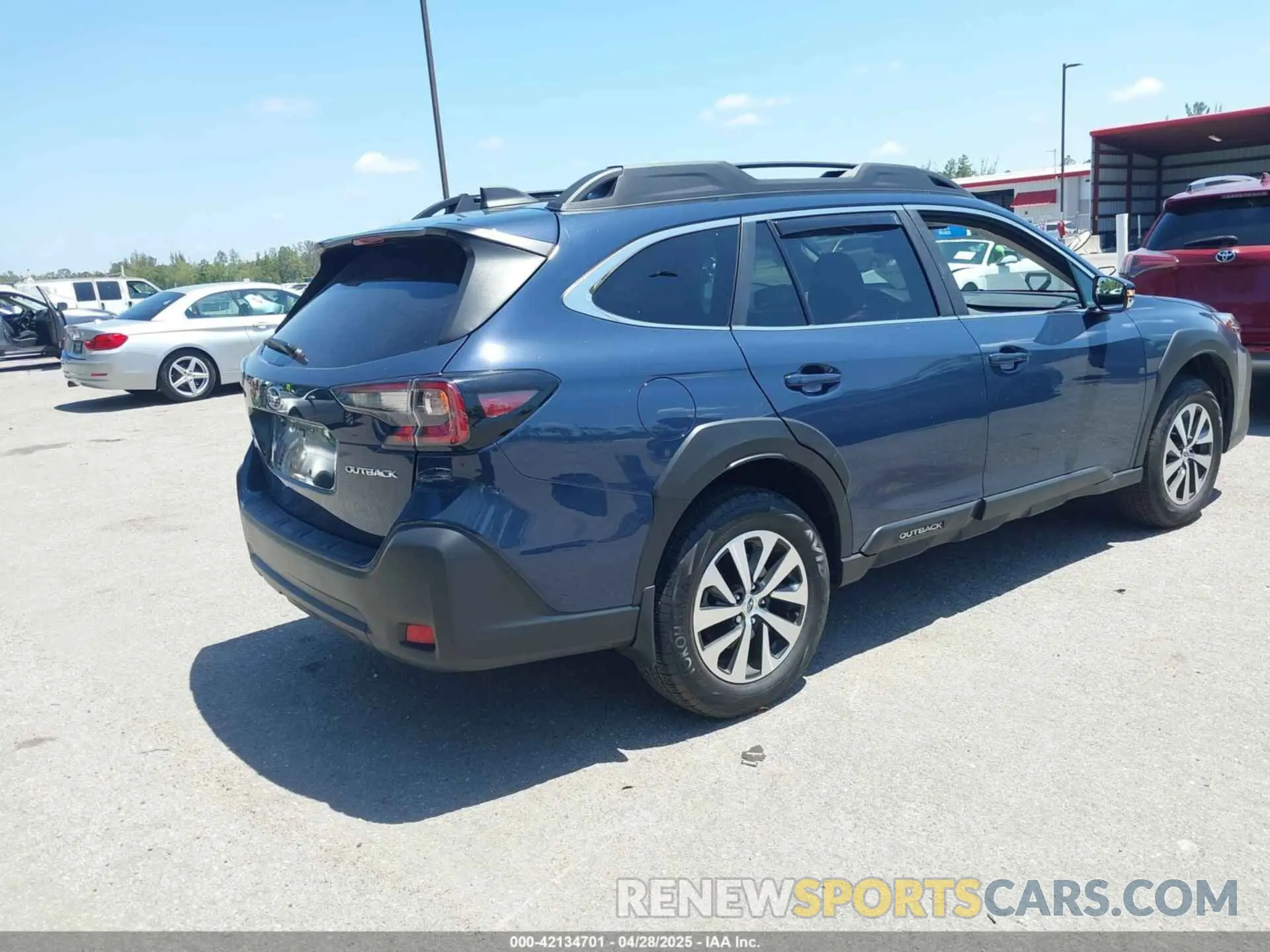 4 Photograph of a damaged car 4S4BTACC6R3241239 SUBARU OUTBACK 2024