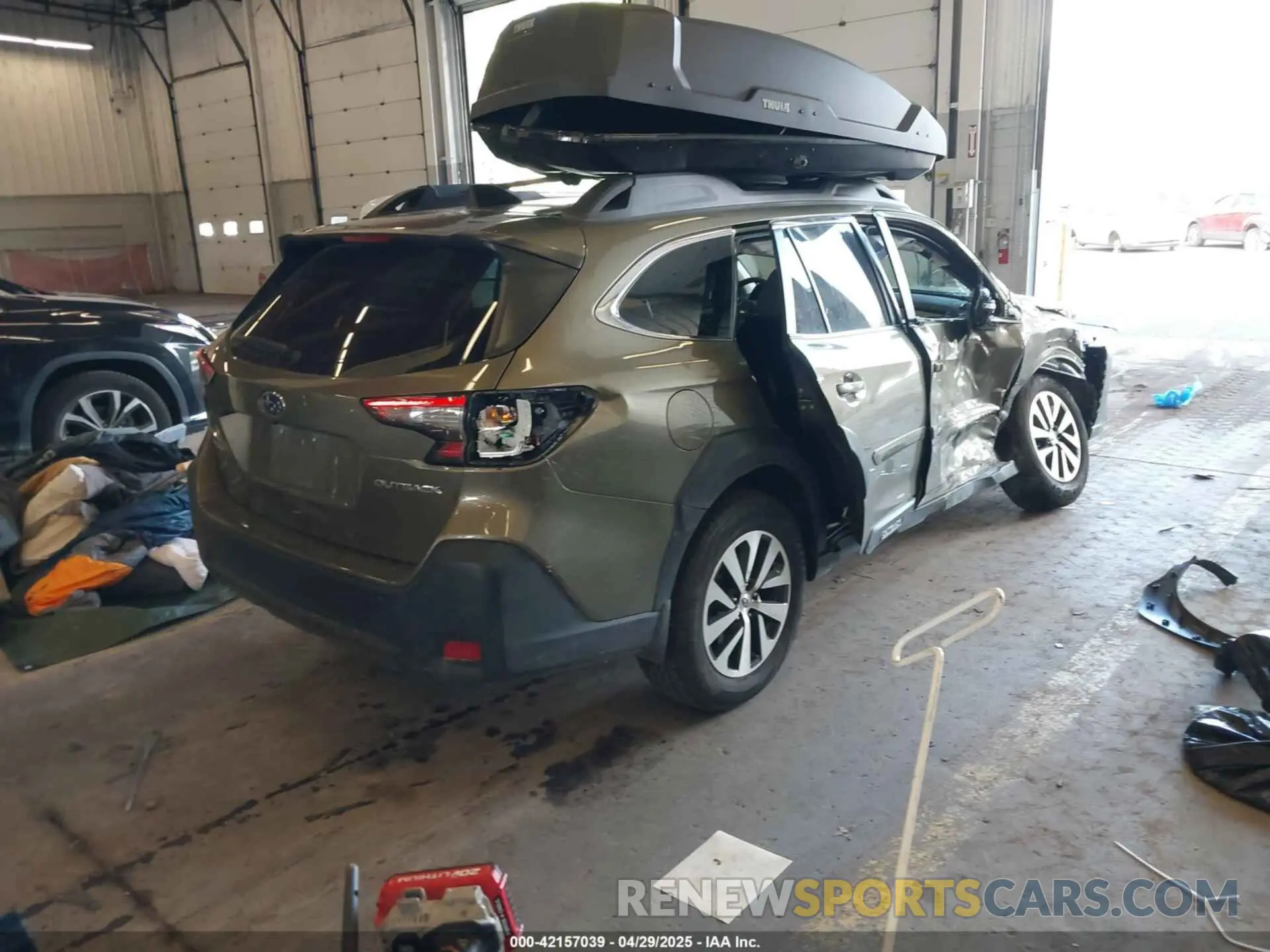 4 Photograph of a damaged car 4S4BTACC7R3261547 SUBARU OUTBACK 2024
