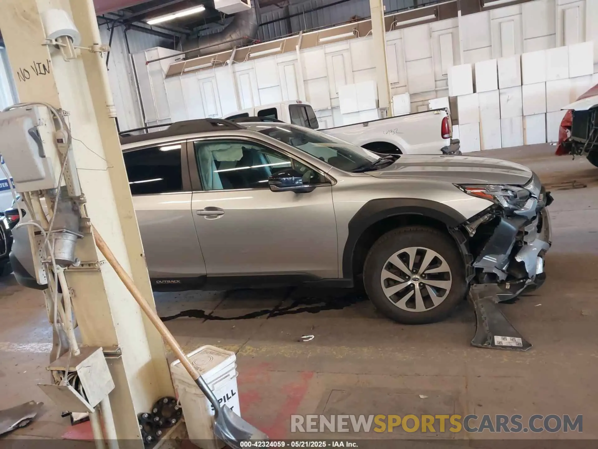13 Photograph of a damaged car 4S4BTACC9R3154872 SUBARU OUTBACK 2024