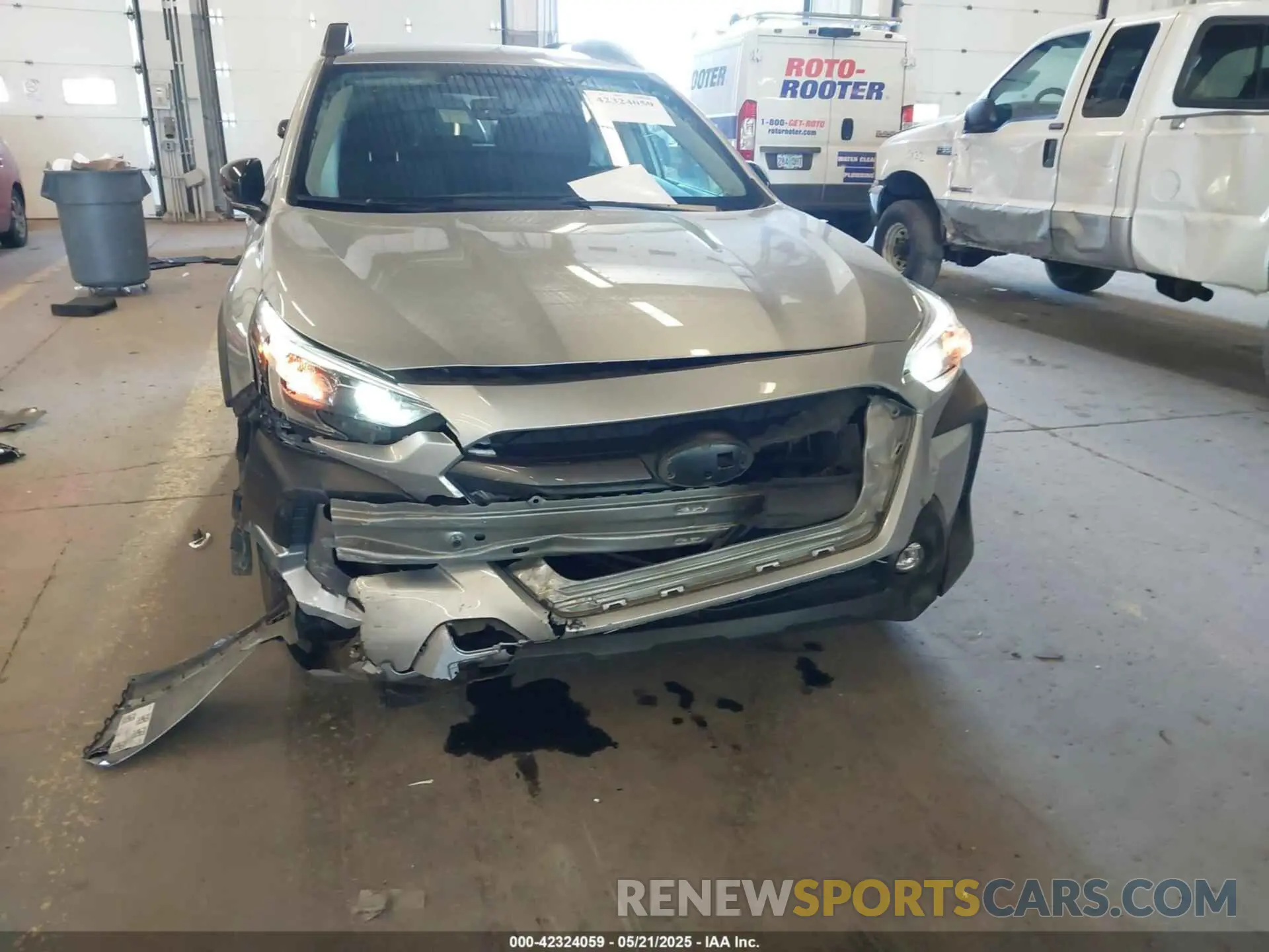 6 Photograph of a damaged car 4S4BTACC9R3154872 SUBARU OUTBACK 2024
