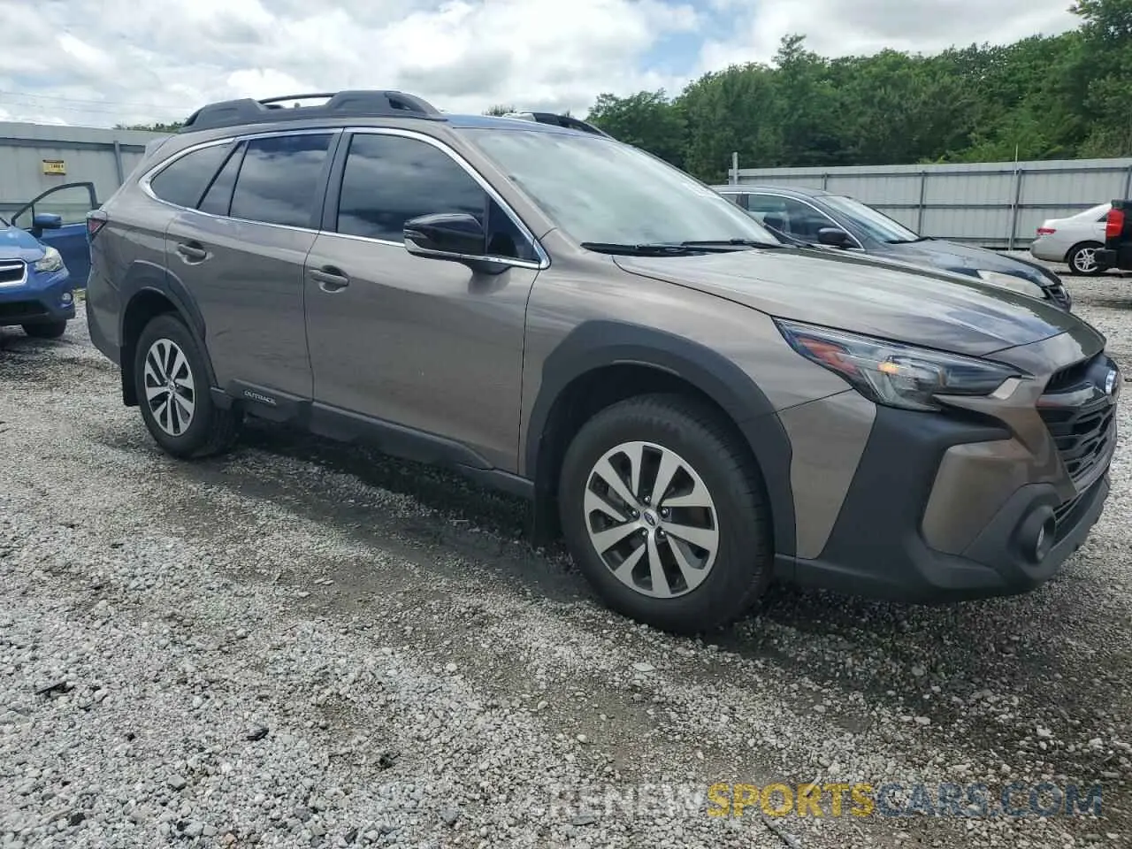 4 Photograph of a damaged car 4S4BTADC0R3194286 SUBARU OUTBACK 2024
