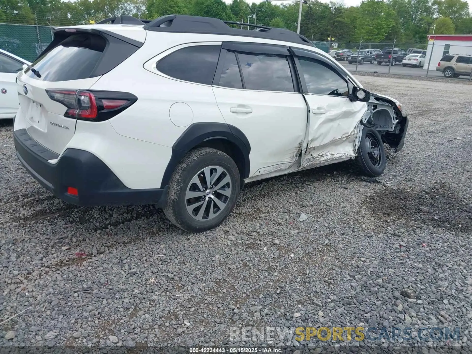 4 Photograph of a damaged car 4S4BTADC2R3213551 SUBARU OUTBACK 2024