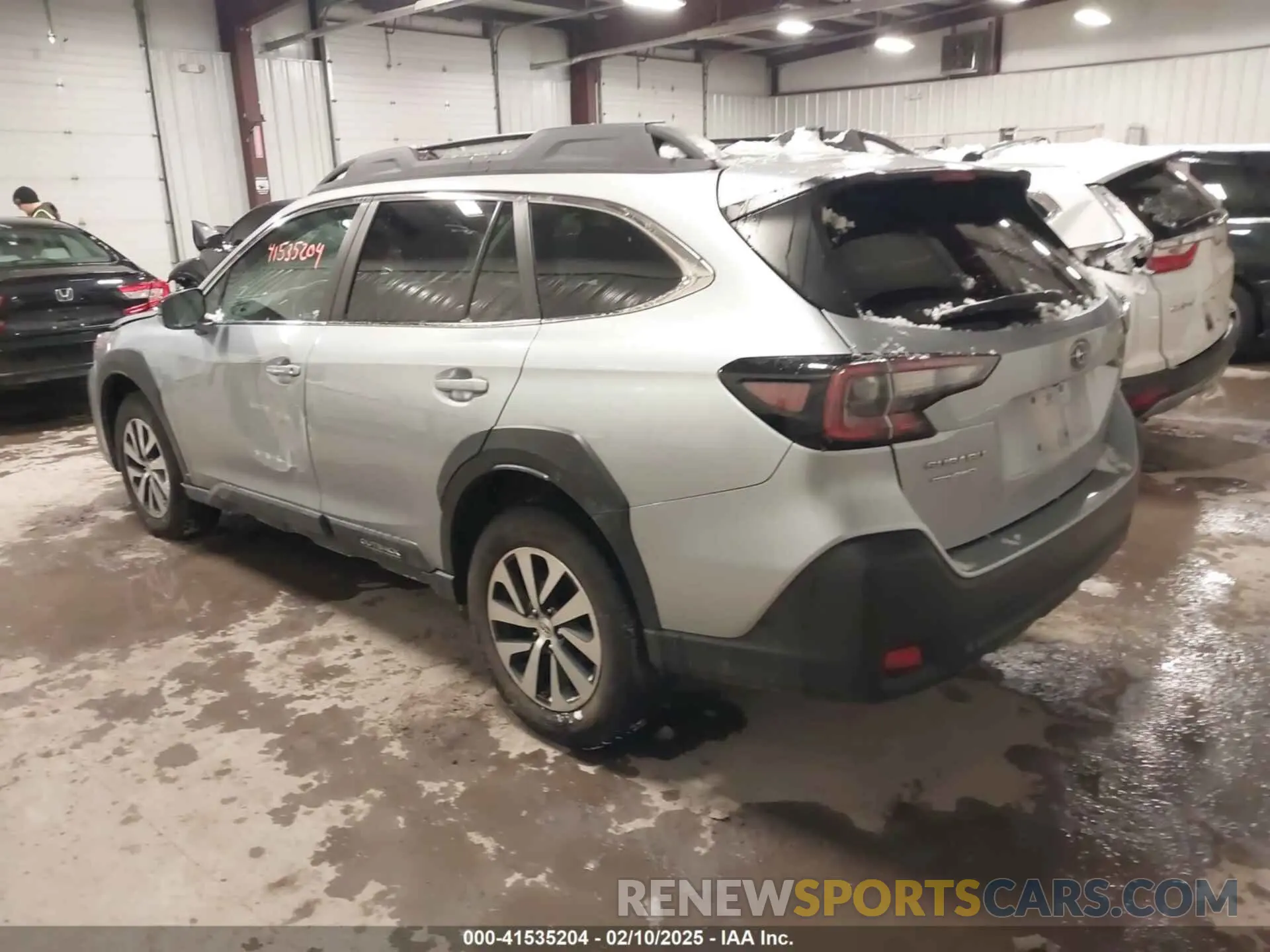 3 Photograph of a damaged car 4S4BTADC5R3200826 SUBARU OUTBACK 2024