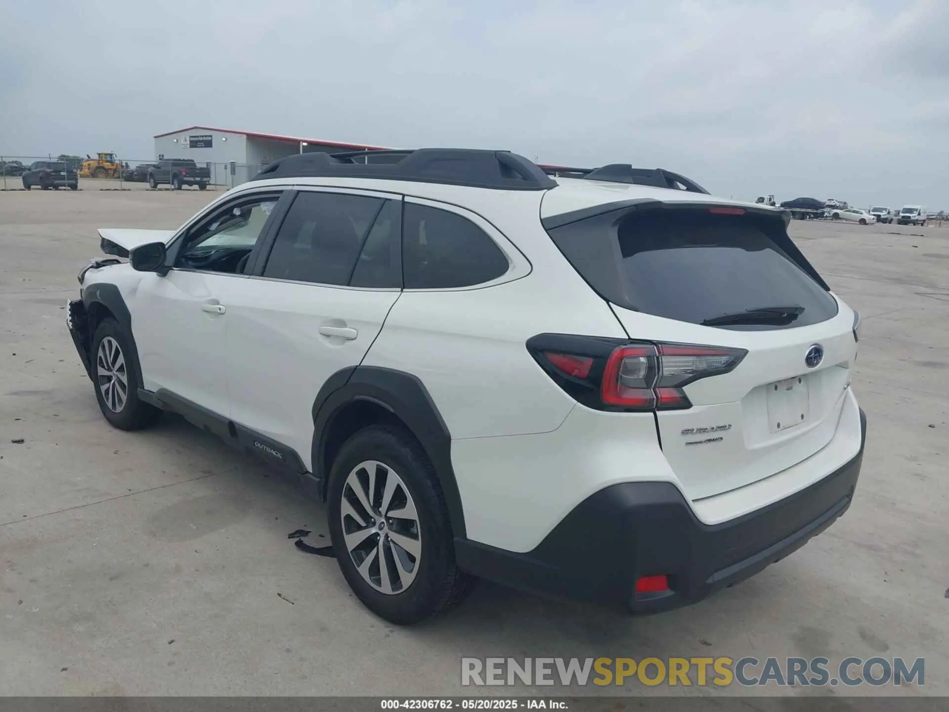 3 Photograph of a damaged car 4S4BTADC9R3121661 SUBARU OUTBACK 2024