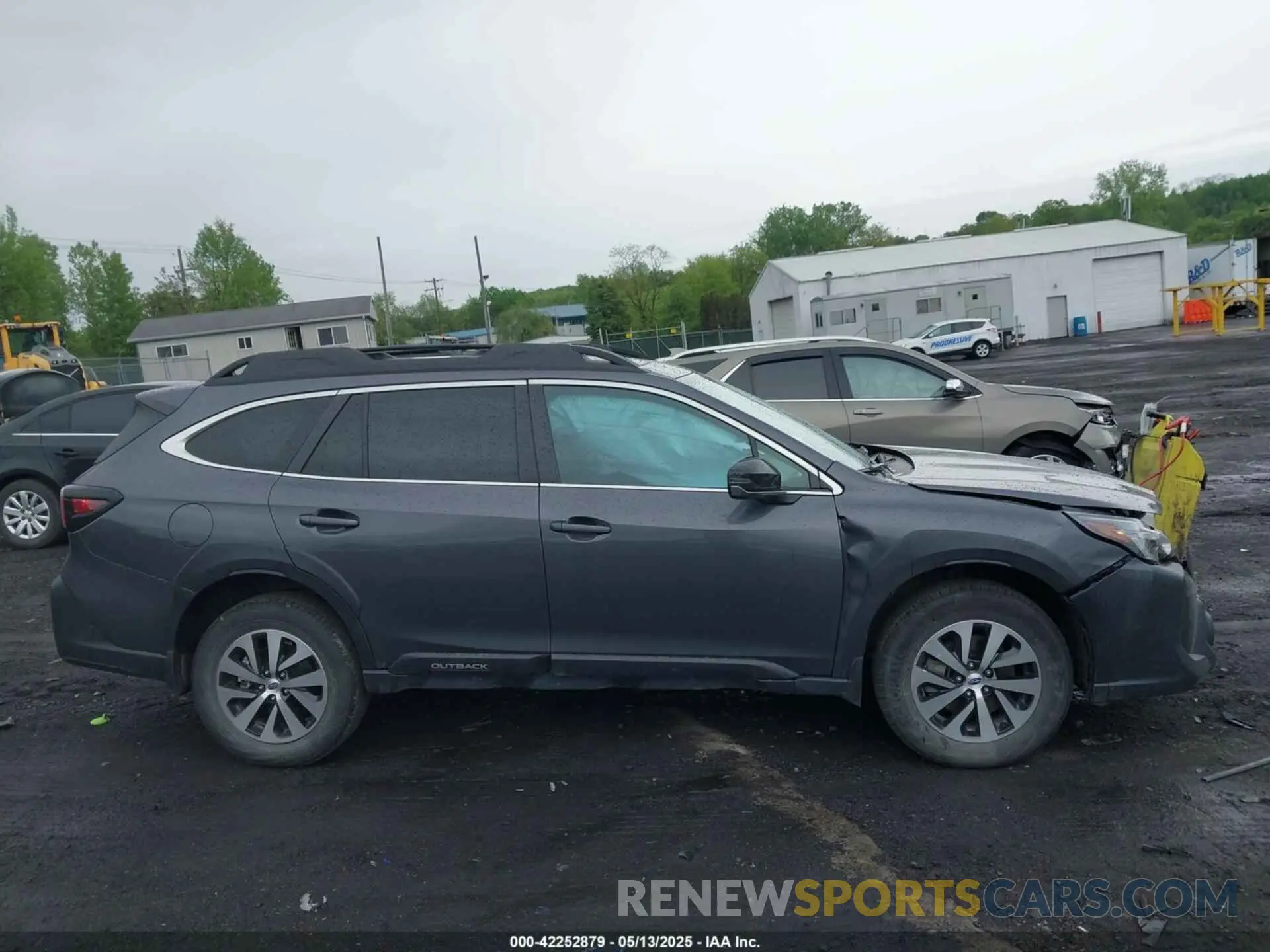 13 Photograph of a damaged car 4S4BTAFC0R3182331 SUBARU OUTBACK 2024