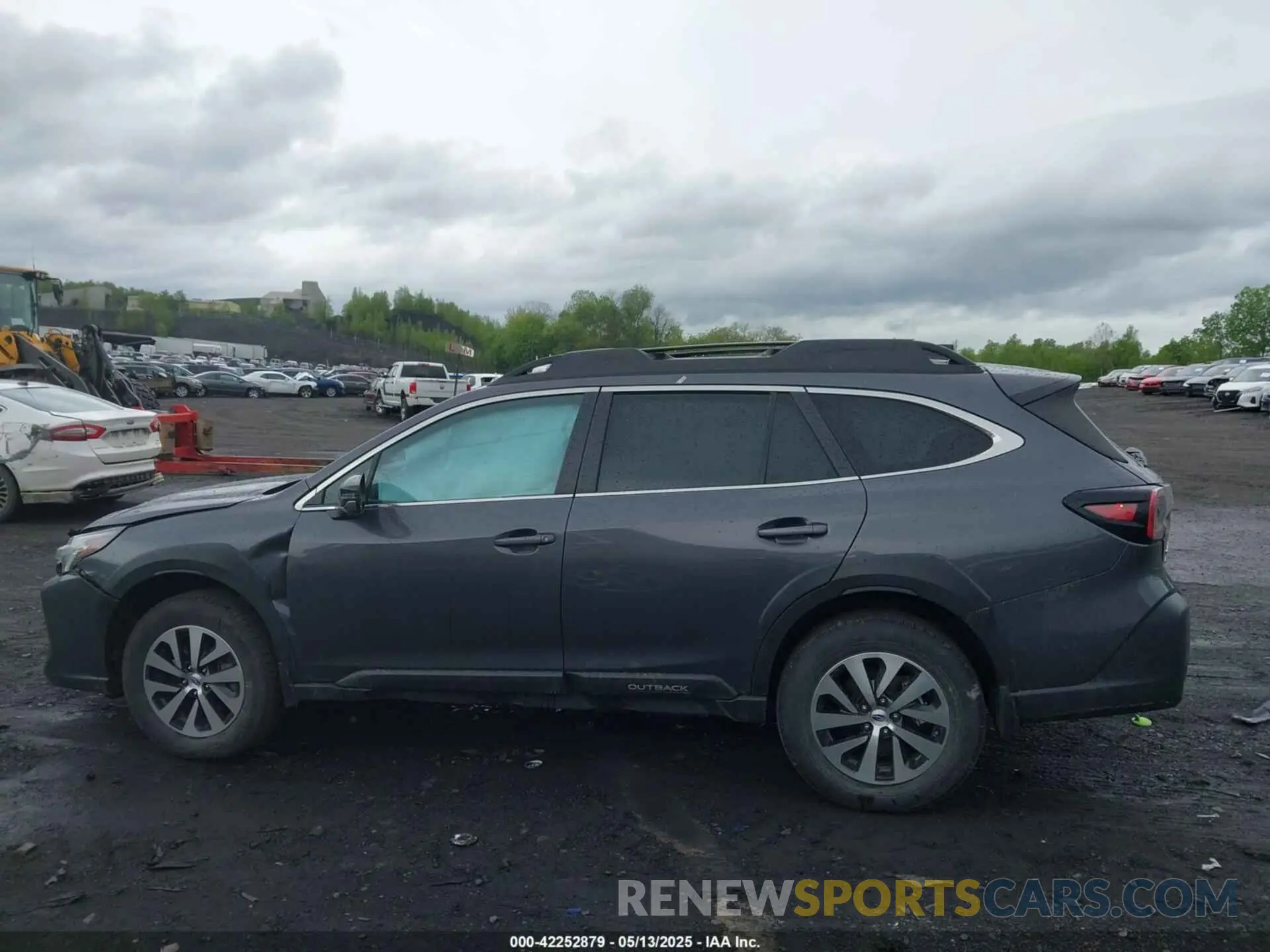 14 Photograph of a damaged car 4S4BTAFC0R3182331 SUBARU OUTBACK 2024