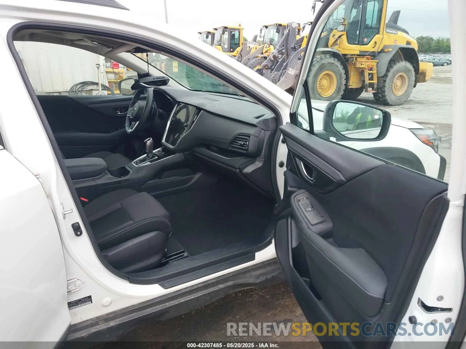 5 Photograph of a damaged car 4S4BTAFC2R3135320 SUBARU OUTBACK 2024