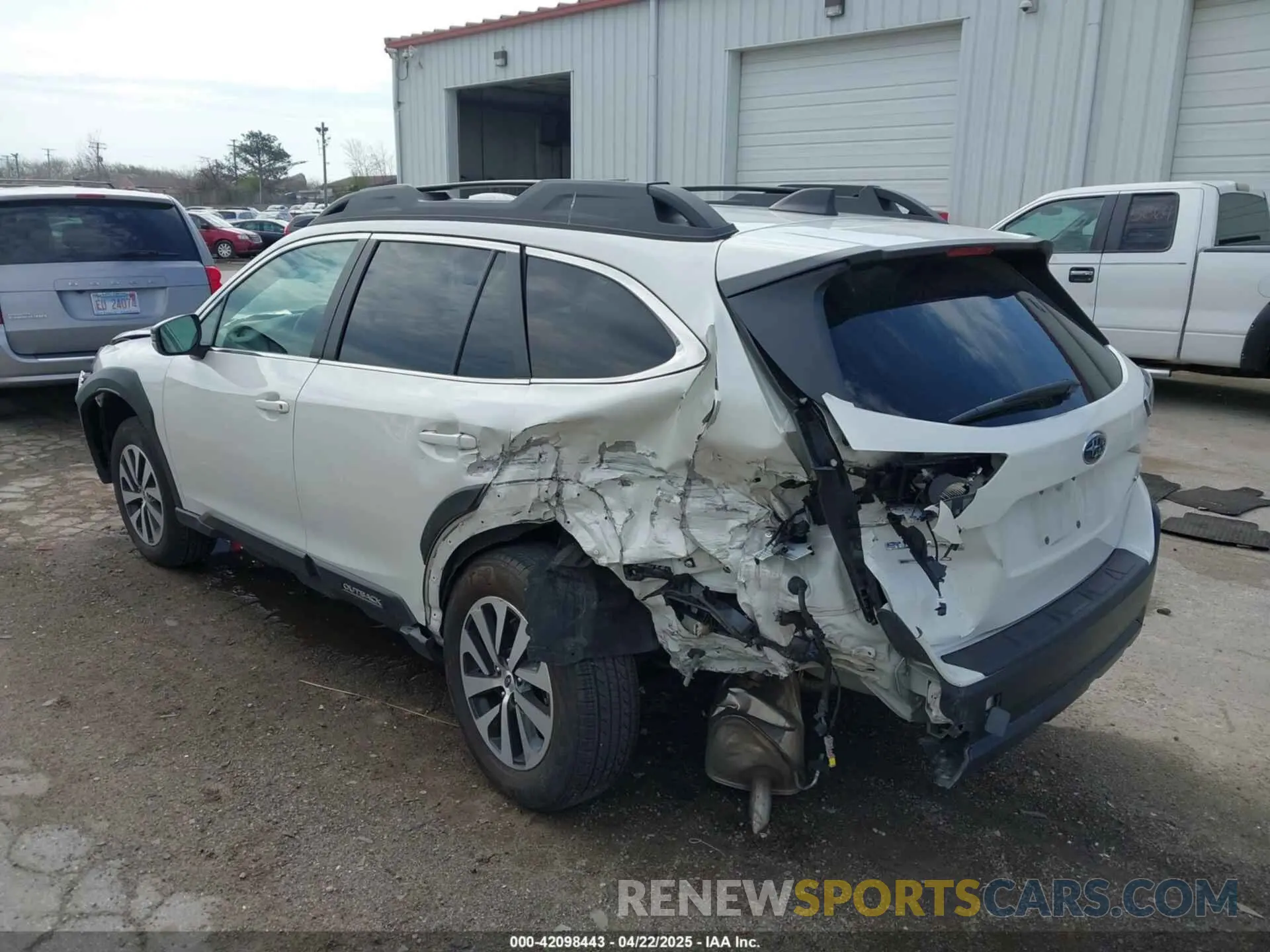 3 Photograph of a damaged car 4S4BTAFC2R3143515 SUBARU OUTBACK 2024