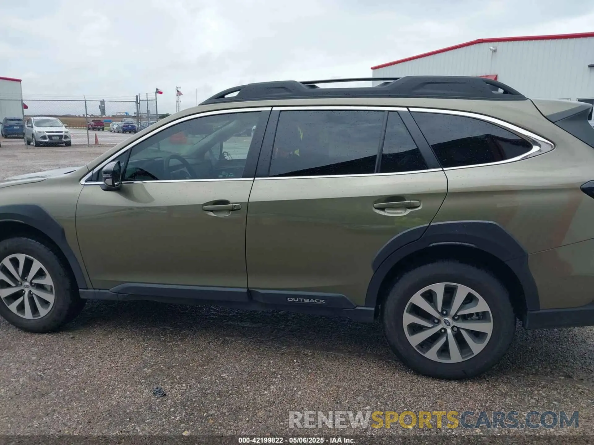 14 Photograph of a damaged car 4S4BTAFC3R3282634 SUBARU OUTBACK 2024