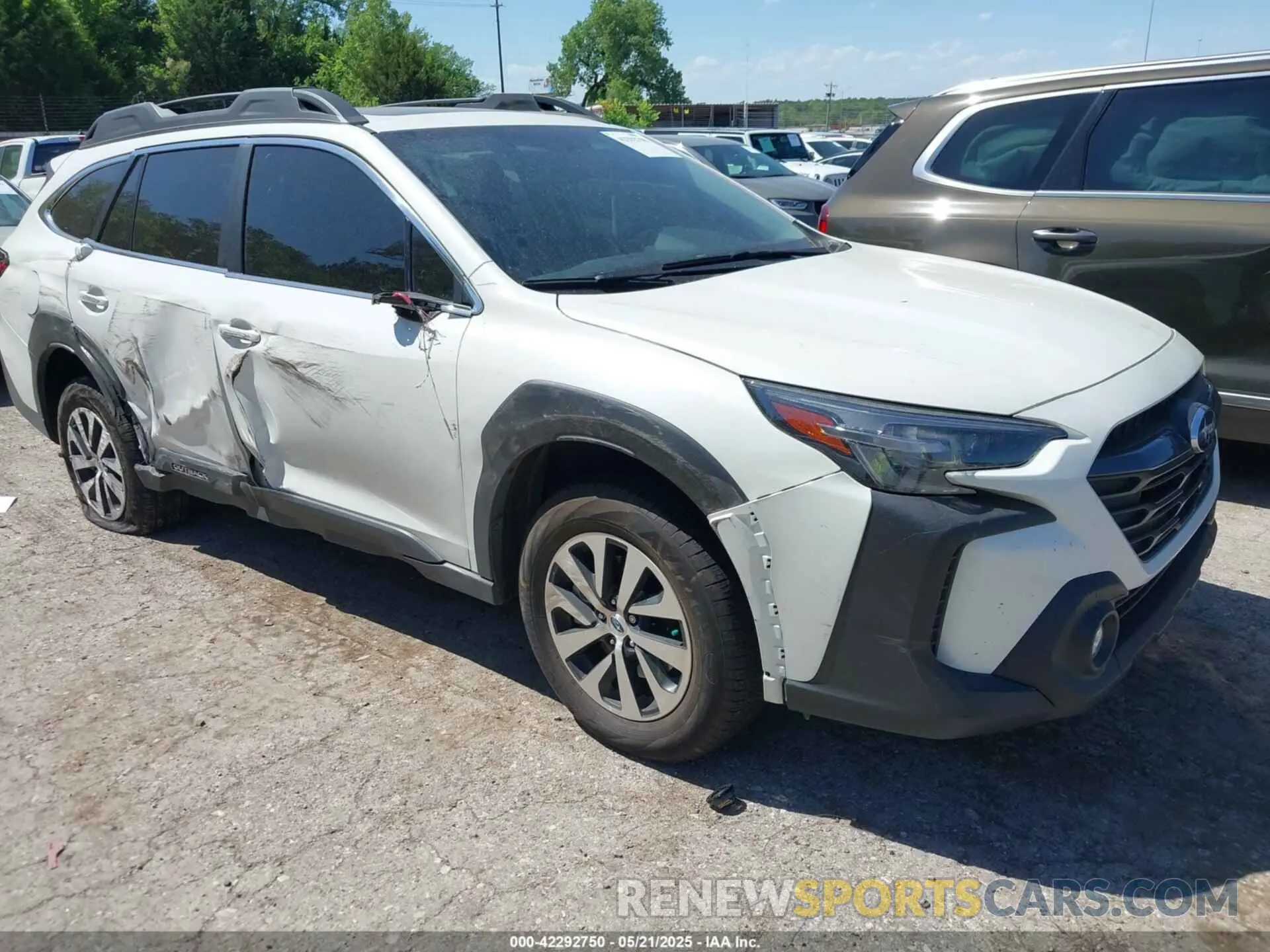 1 Photograph of a damaged car 4S4BTAFC9R3286610 SUBARU OUTBACK 2024