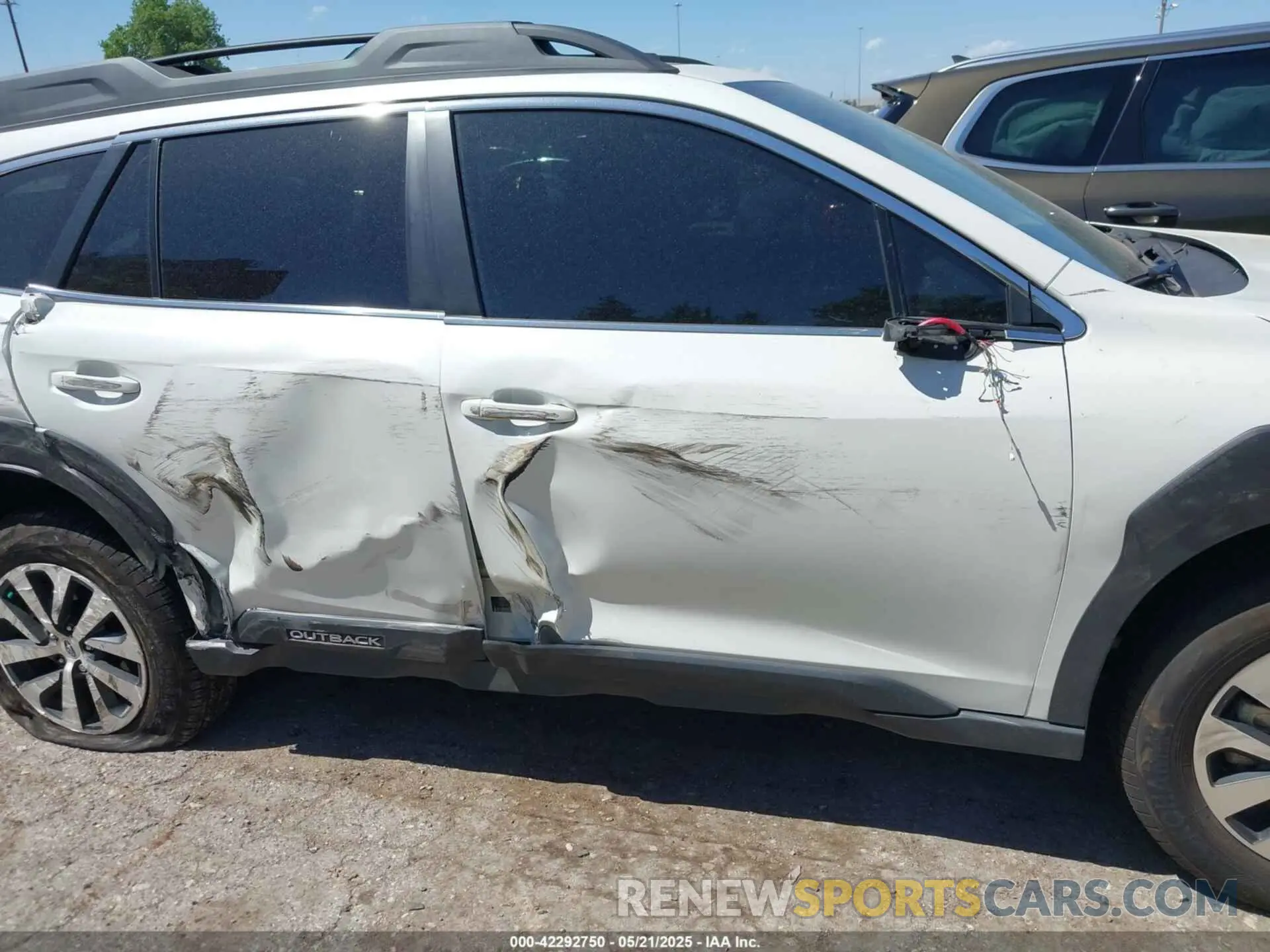 13 Photograph of a damaged car 4S4BTAFC9R3286610 SUBARU OUTBACK 2024