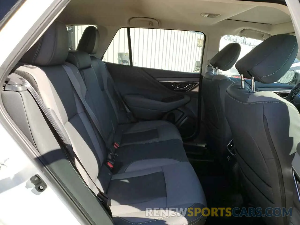 11 Photograph of a damaged car 4S4BTALC1R3205894 SUBARU OUTBACK 2024