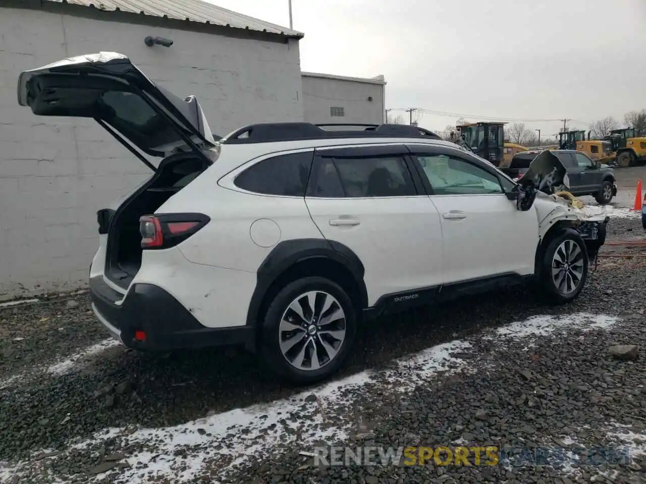 3 Photograph of a damaged car 4S4BTANC1R3201194 SUBARU OUTBACK 2024