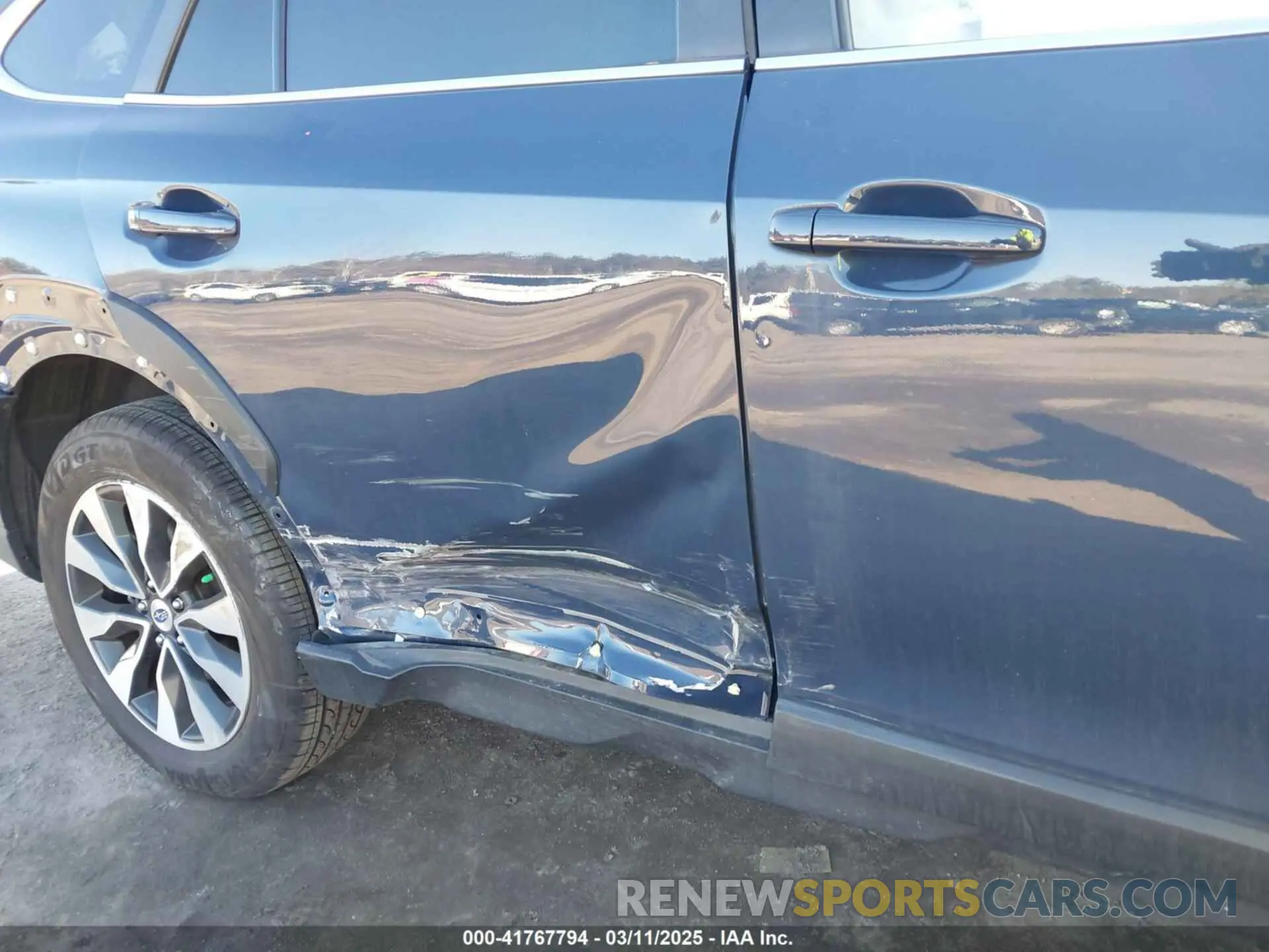 19 Photograph of a damaged car 4S4BTANC2R3253725 SUBARU OUTBACK 2024