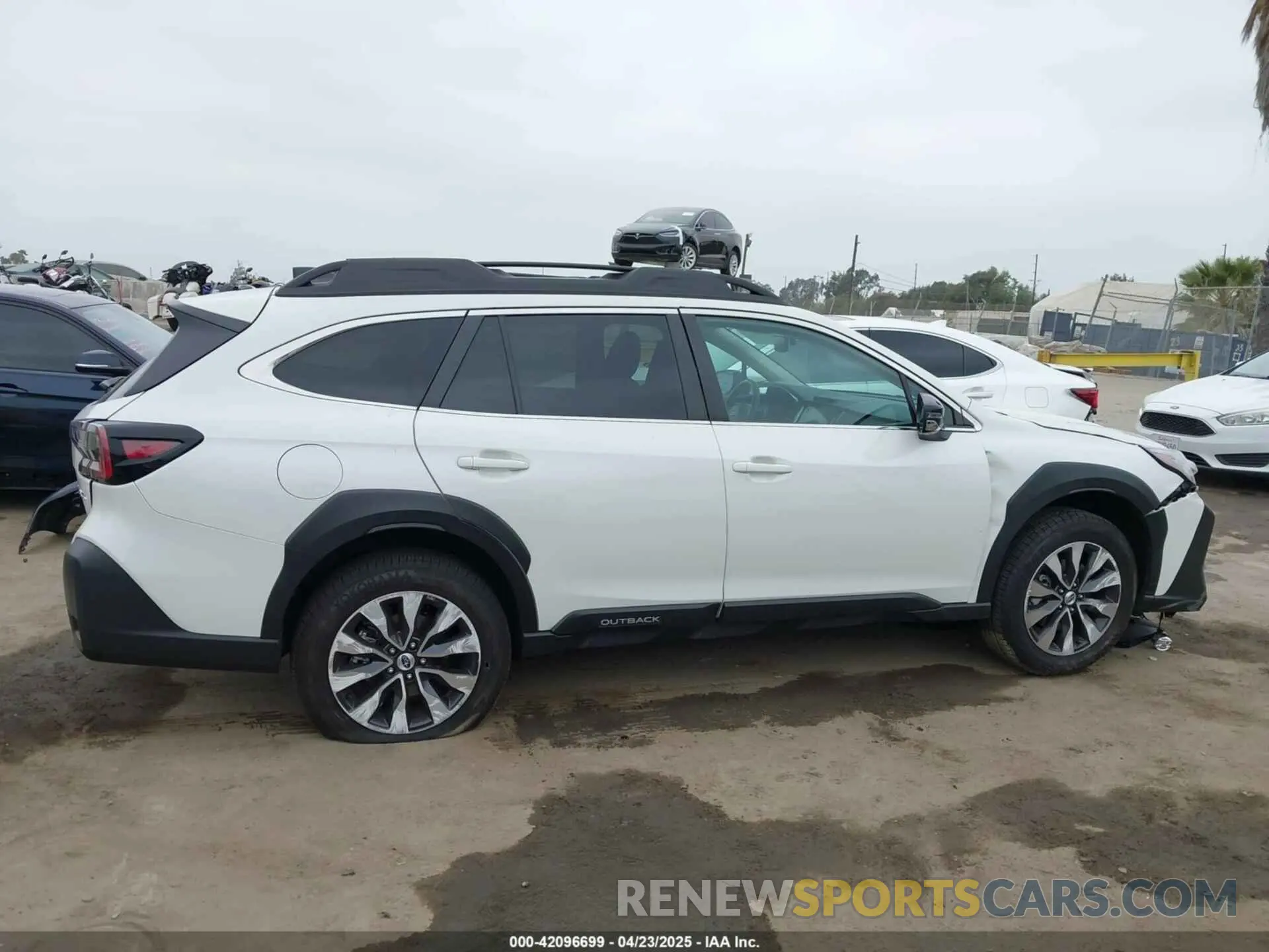 14 Photograph of a damaged car 4S4BTANC3R3183376 SUBARU OUTBACK 2024