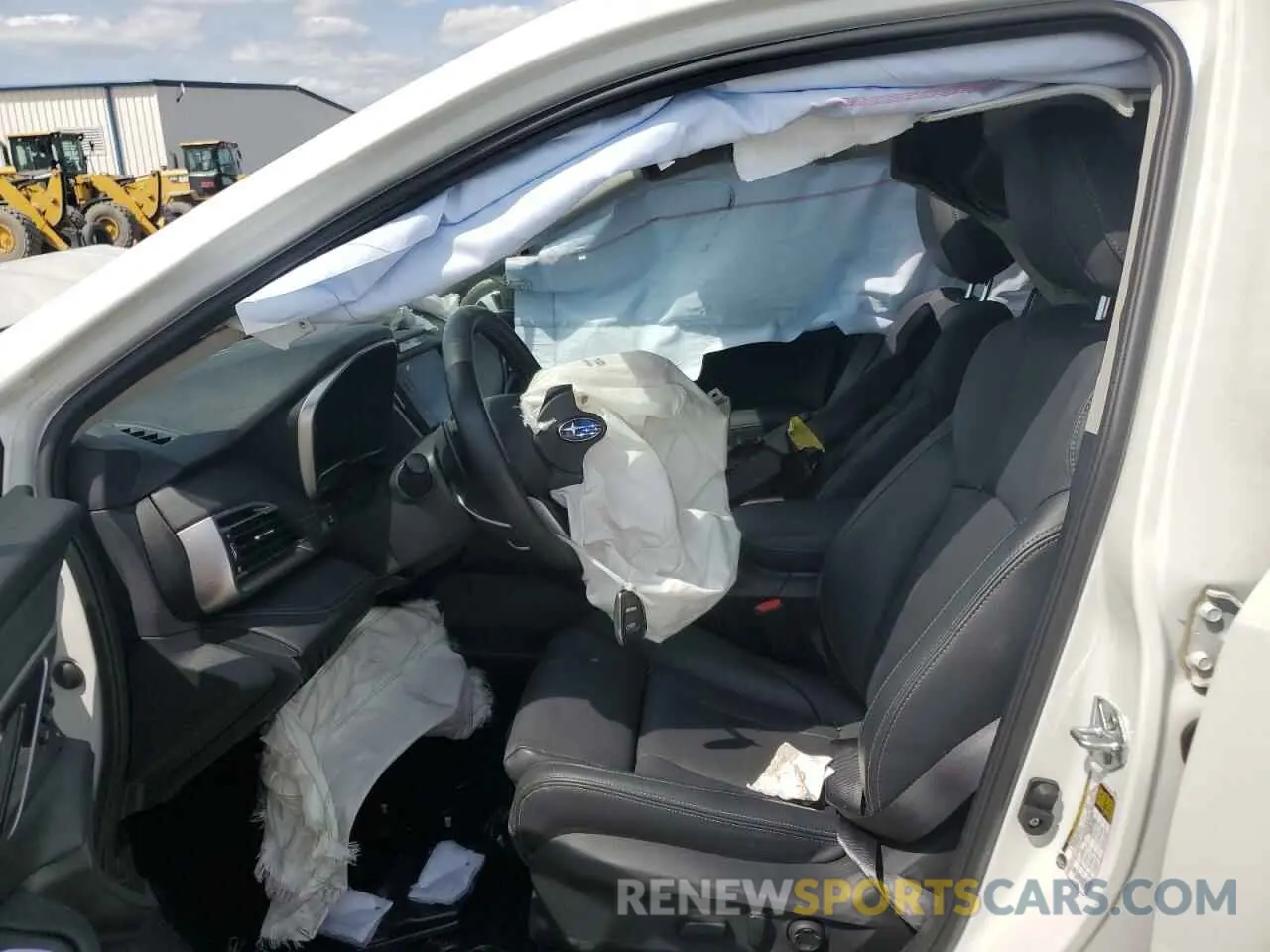 7 Photograph of a damaged car 4S4BTANC5R3233081 SUBARU OUTBACK 2024