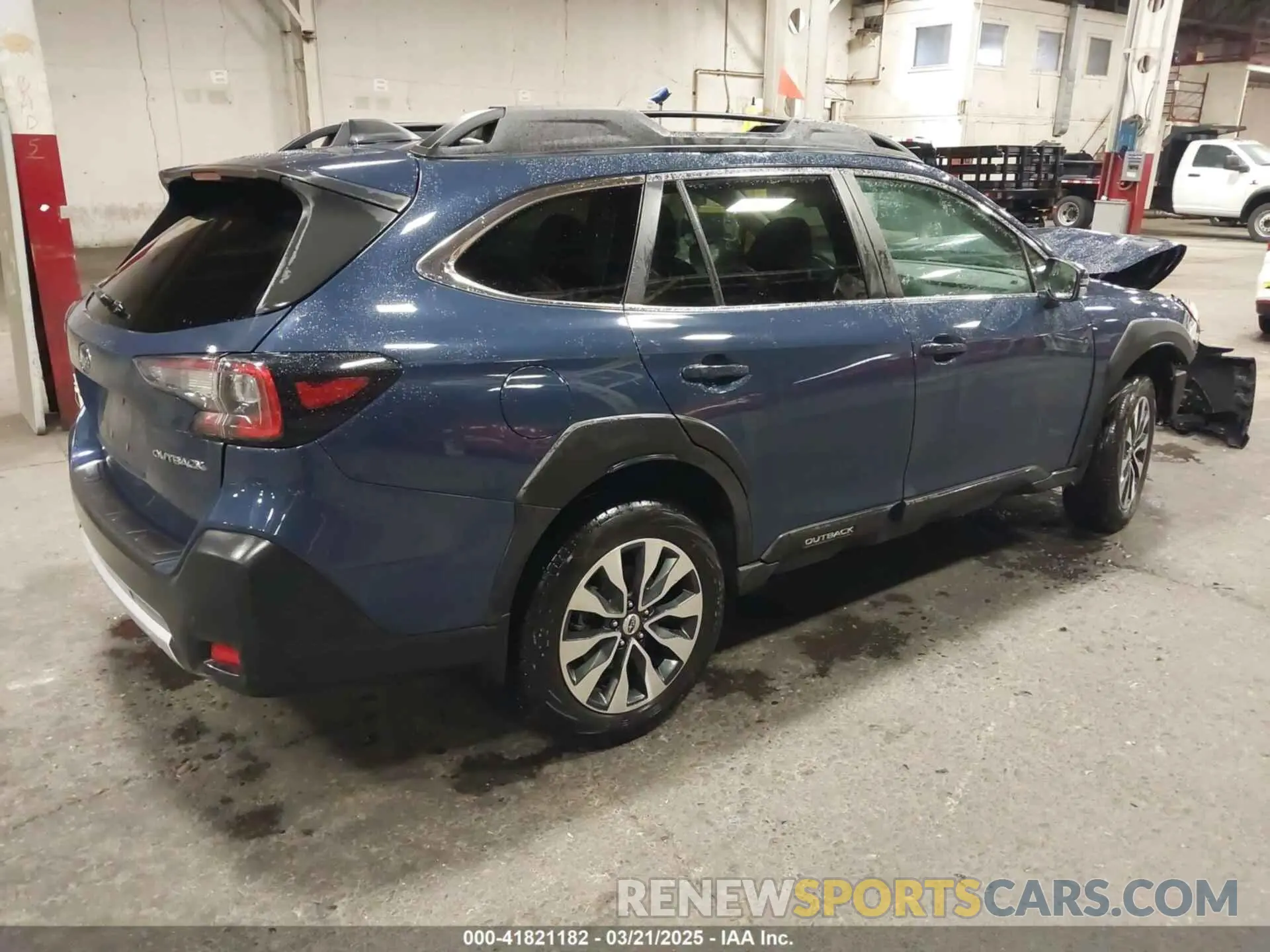 4 Photograph of a damaged car 4S4BTANC8R3156769 SUBARU OUTBACK 2024