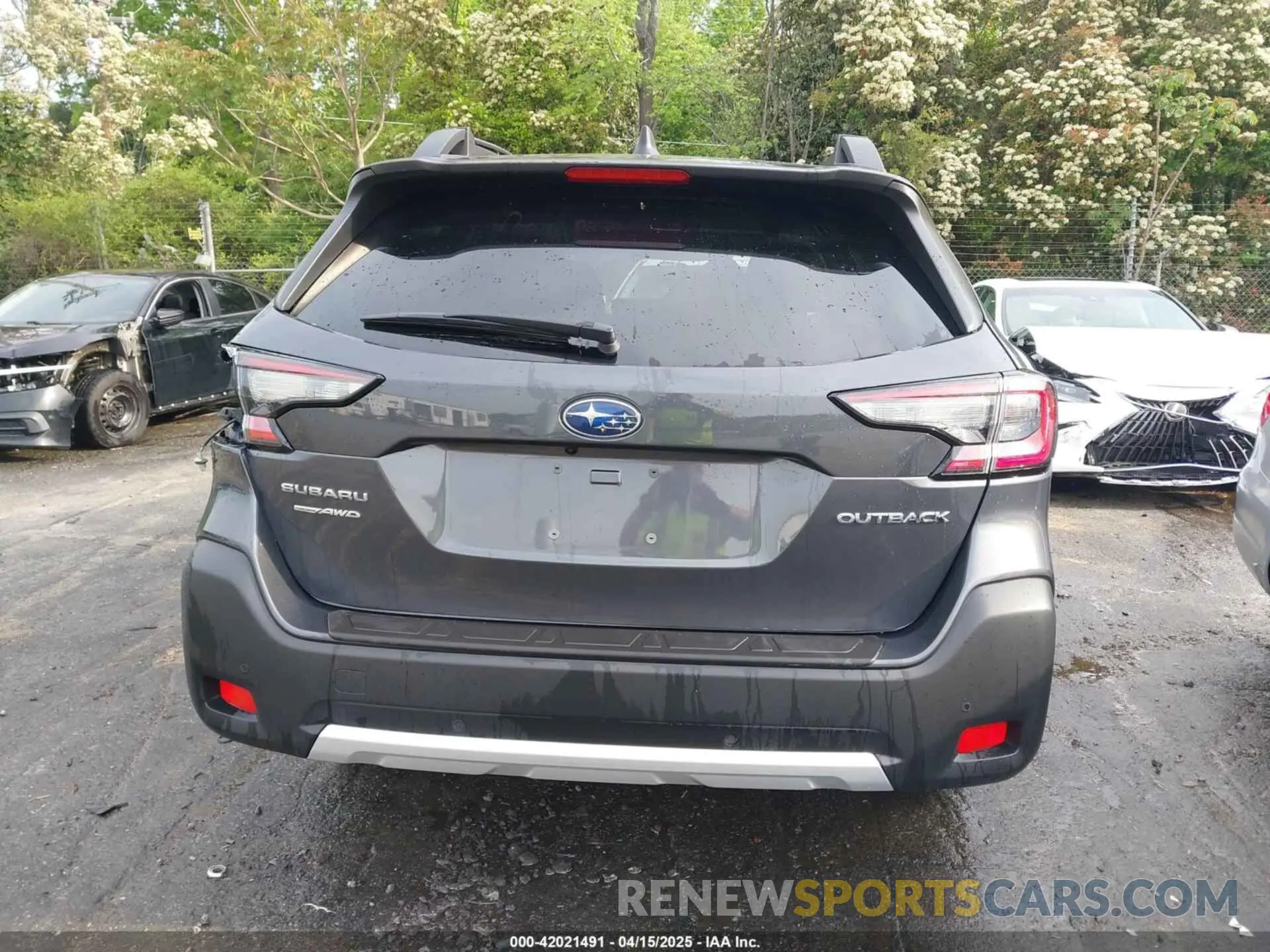 16 Photograph of a damaged car 4S4BTANC9R3135719 SUBARU OUTBACK 2024