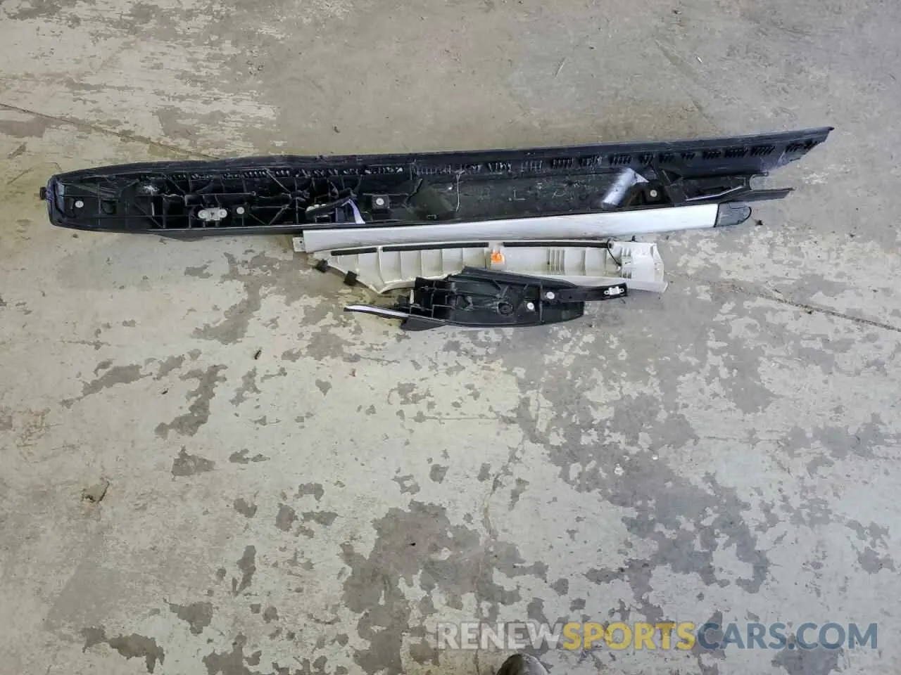 13 Photograph of a damaged car 4S4BTAPC4R3209271 SUBARU OUTBACK 2024