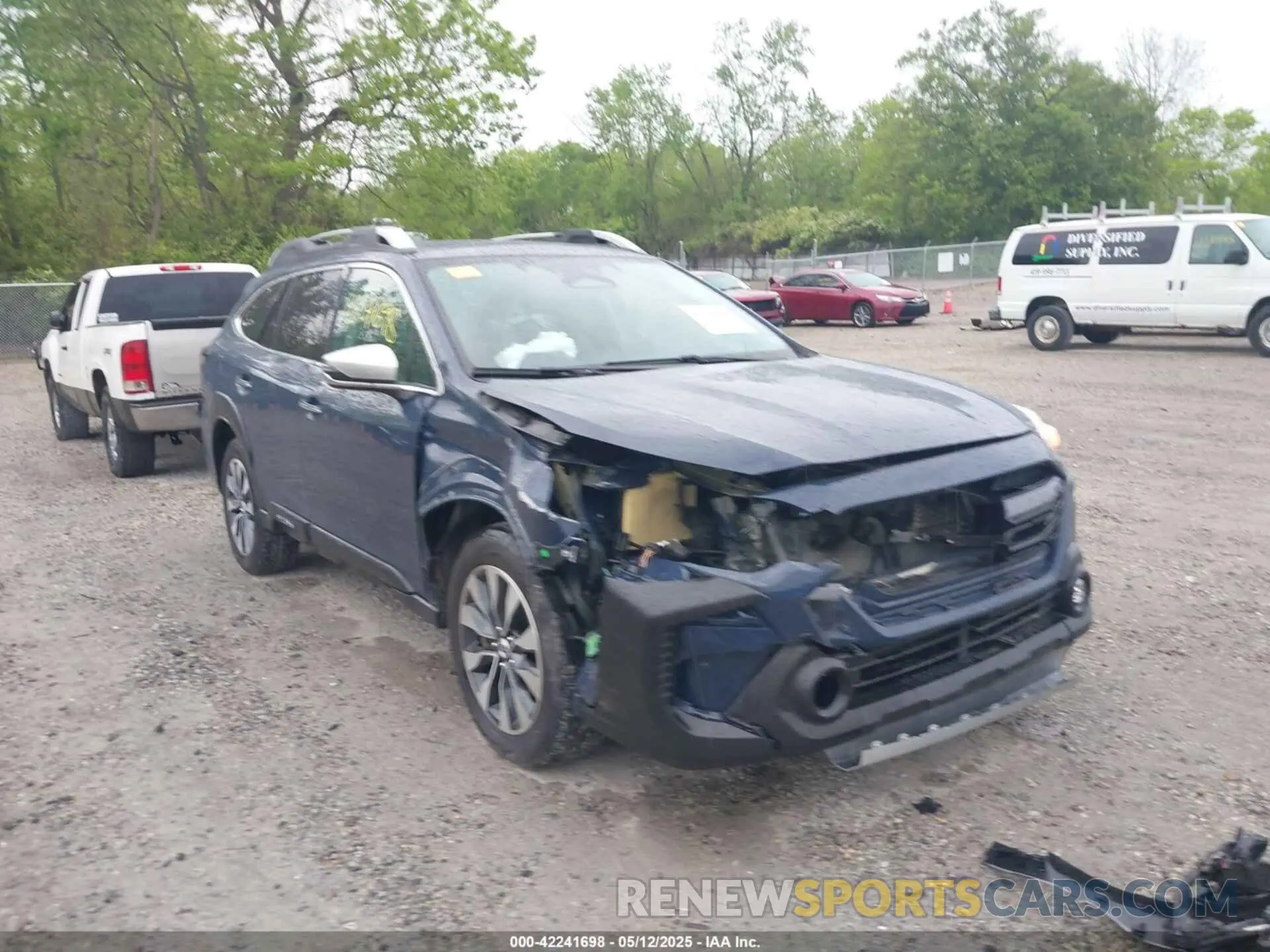 1 Photograph of a damaged car 4S4BTAPC8R3102174 SUBARU OUTBACK 2024