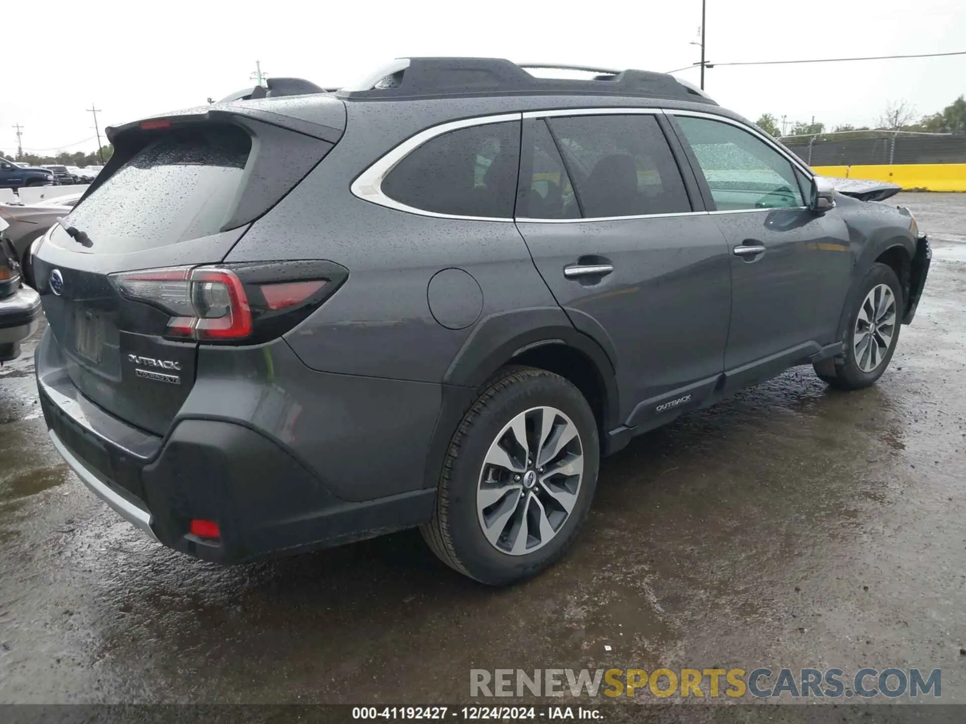 4 Photograph of a damaged car 4S4BTGPD5R3280927 SUBARU OUTBACK 2024