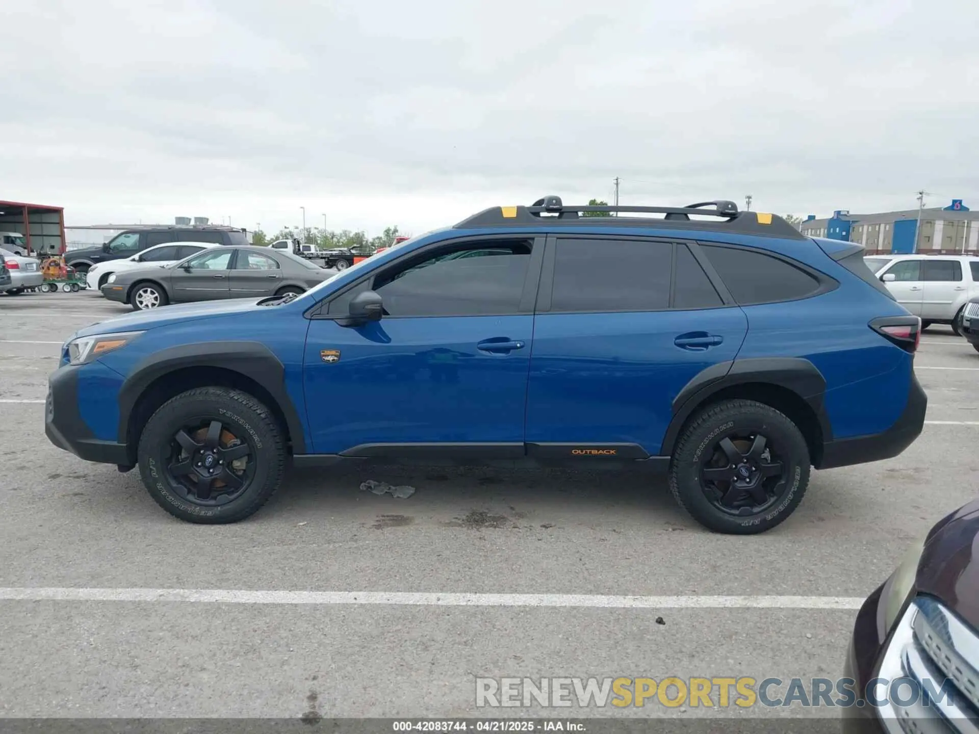14 Photograph of a damaged car 4S4BTGUD3R3151718 SUBARU OUTBACK 2024
