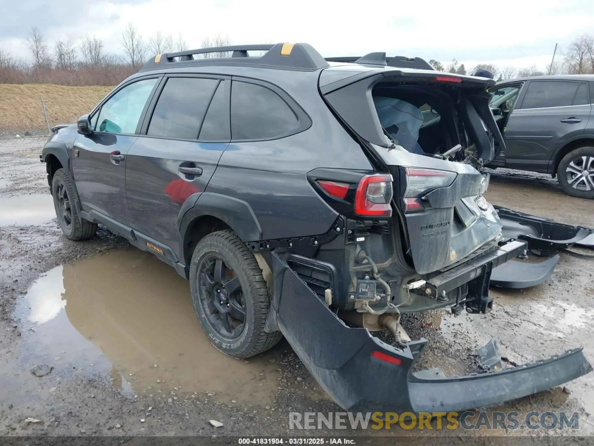 3 Photograph of a damaged car 4S4BTGUD4R3191273 SUBARU OUTBACK 2024