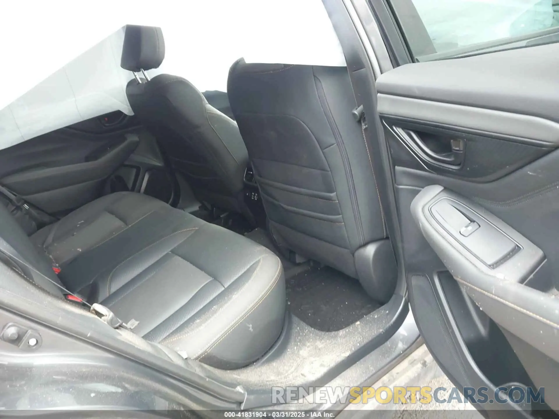 8 Photograph of a damaged car 4S4BTGUD4R3191273 SUBARU OUTBACK 2024
