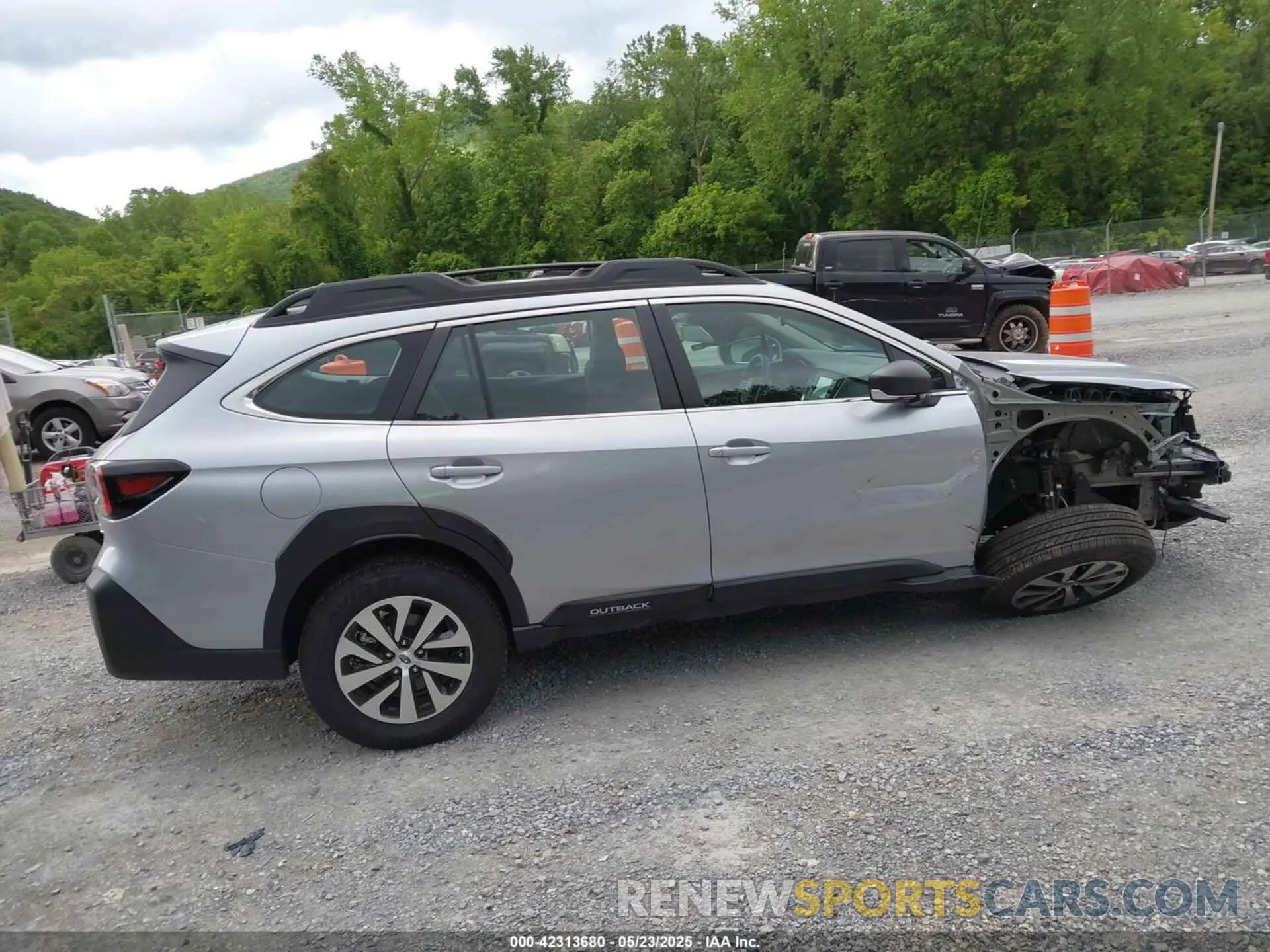 13 Photograph of a damaged car 4S4BTAAC9S3138891 SUBARU OUTBACK 2025