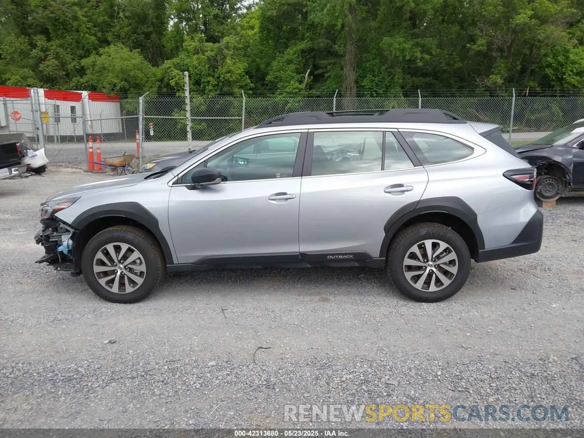 14 Photograph of a damaged car 4S4BTAAC9S3138891 SUBARU OUTBACK 2025