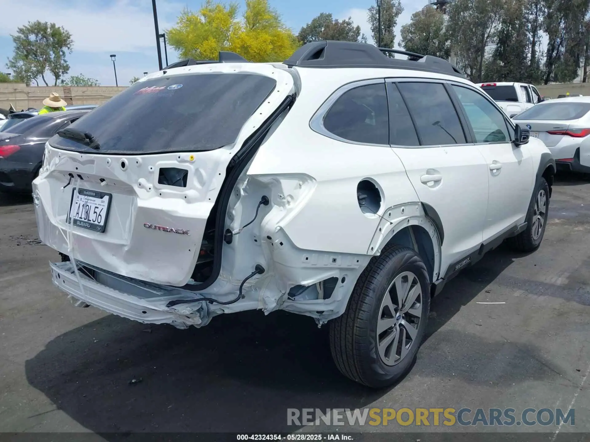 4 Photograph of a damaged car 4S4BTADC3S3200944 SUBARU OUTBACK 2025