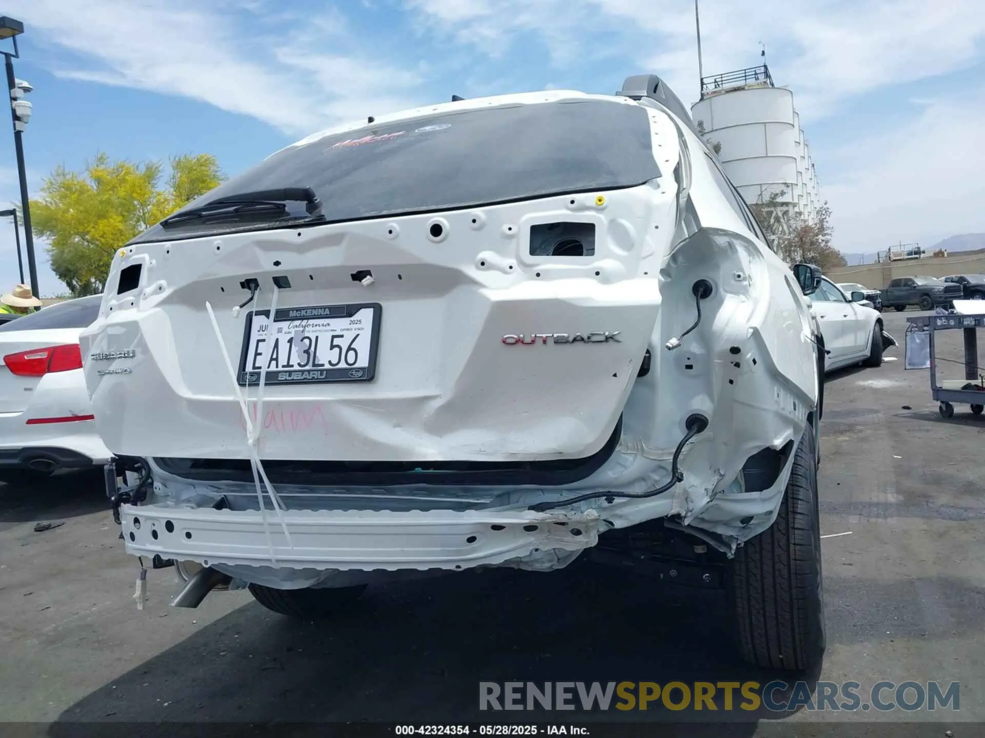 6 Photograph of a damaged car 4S4BTADC3S3200944 SUBARU OUTBACK 2025
