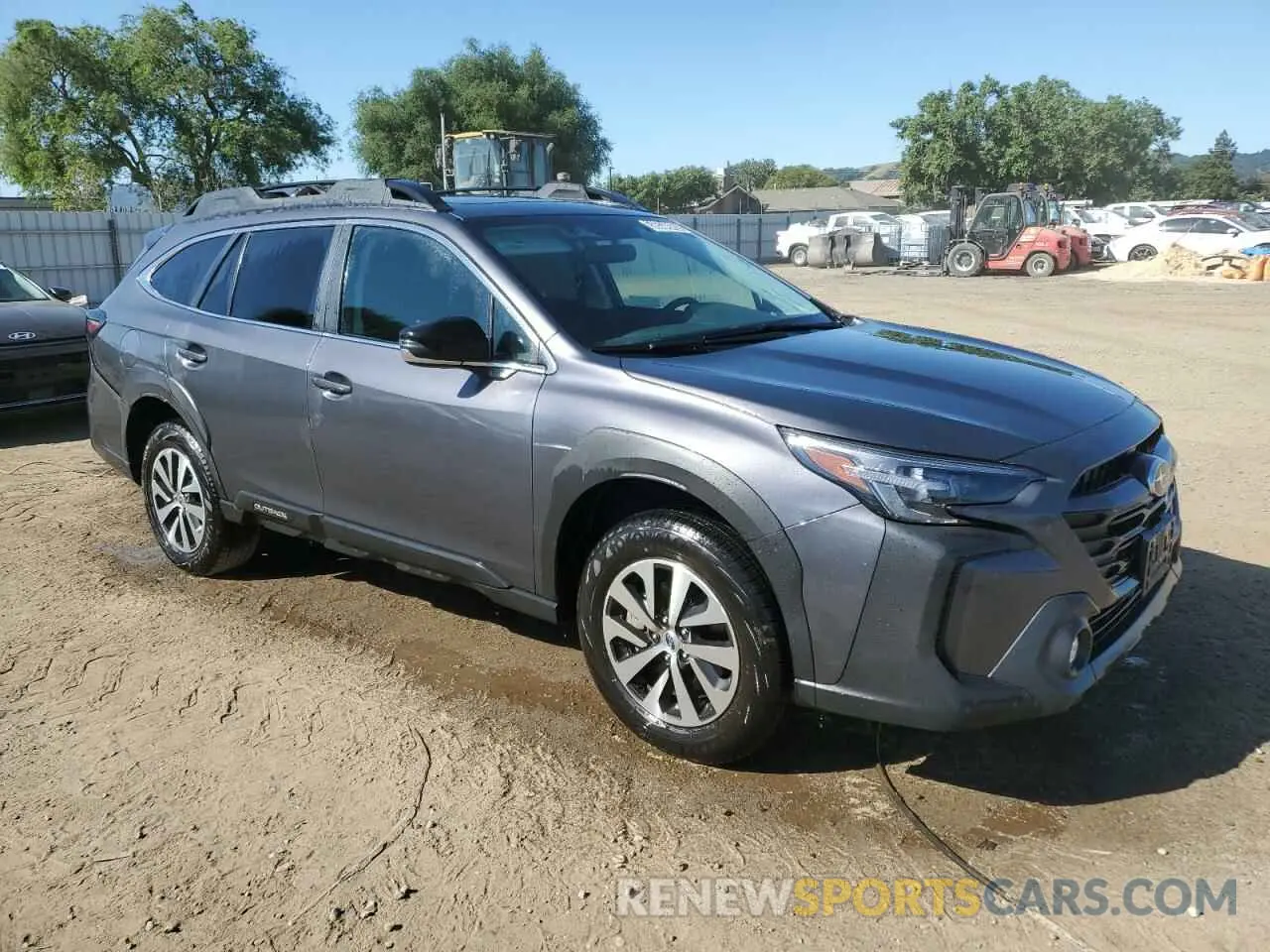 4 Photograph of a damaged car 4S4BTAFC4S3178501 SUBARU OUTBACK 2025