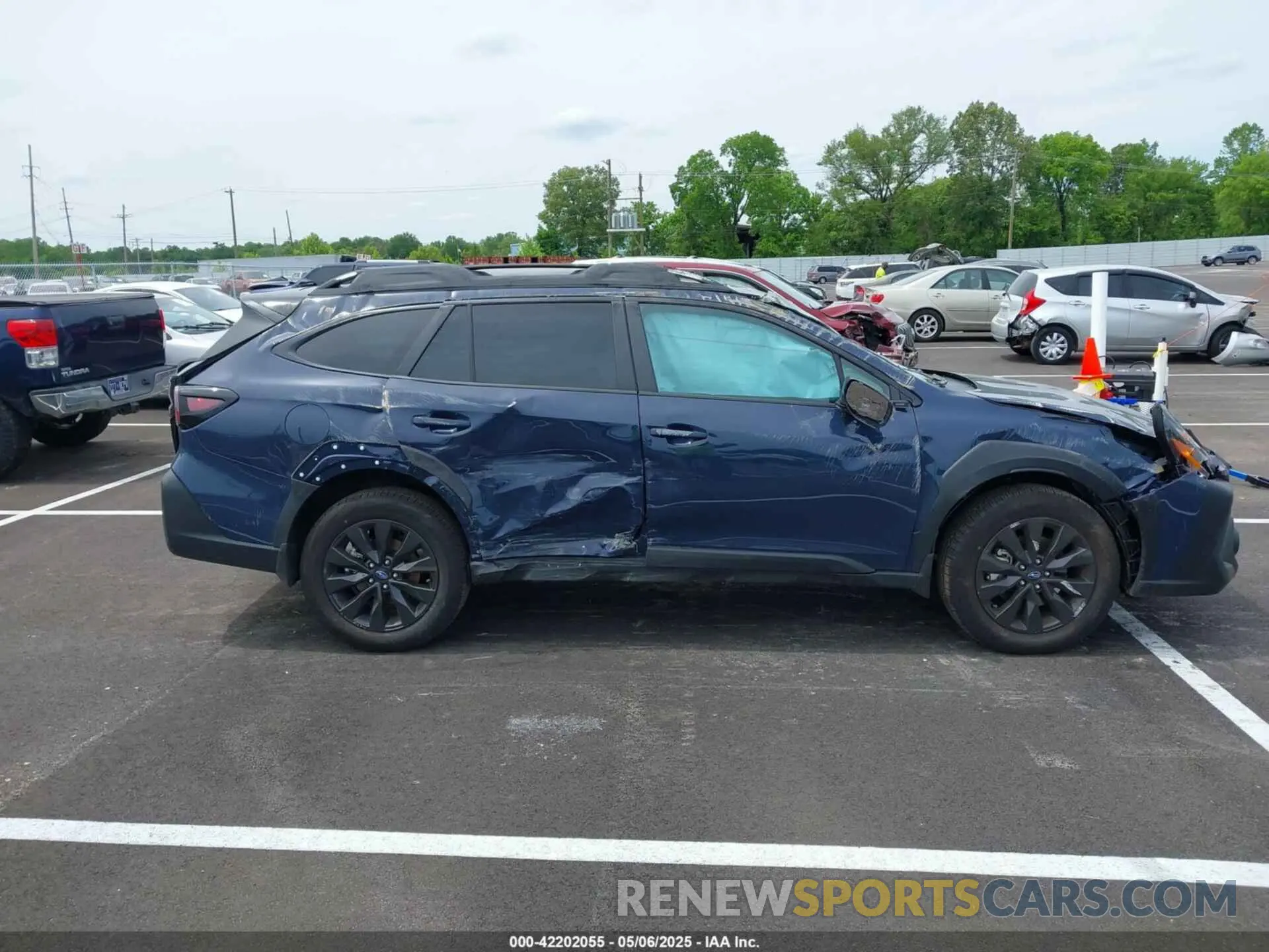 13 Photograph of a damaged car 4S4BTALC2S3195785 SUBARU OUTBACK 2025