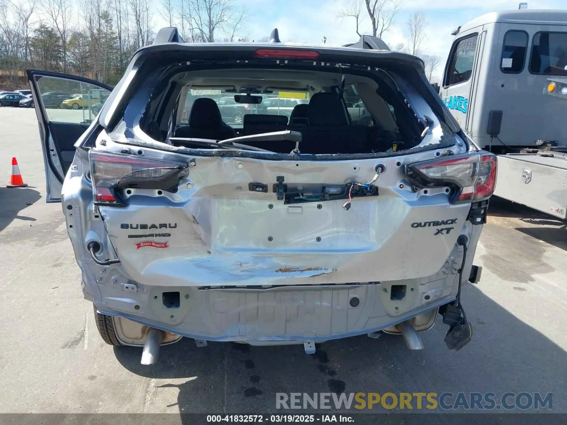 6 Photograph of a damaged car 4S4BTGLD2S3132147 SUBARU OUTBACK 2025
