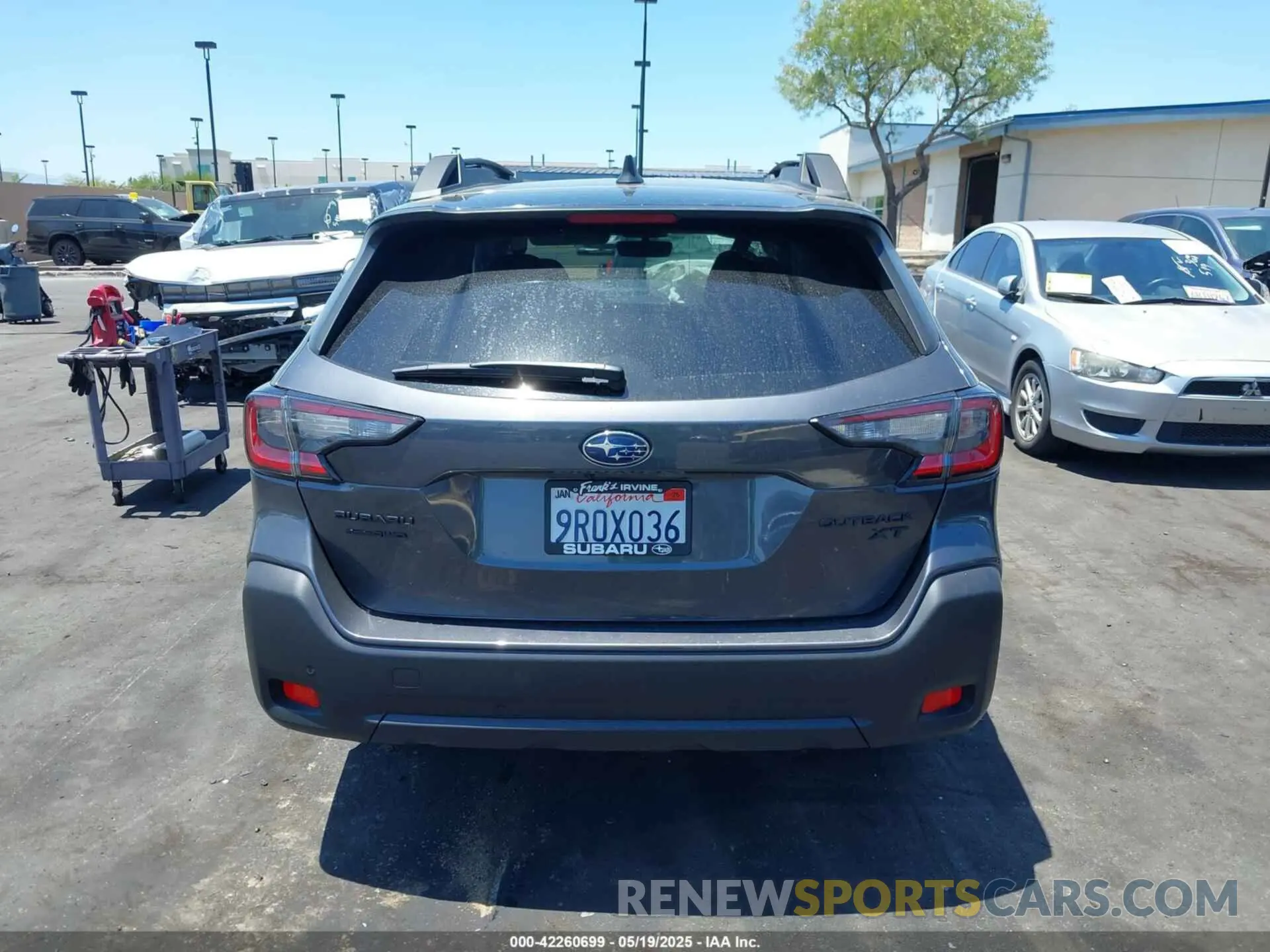 17 Photograph of a damaged car 4S4BTGLD4S3161696 SUBARU OUTBACK 2025
