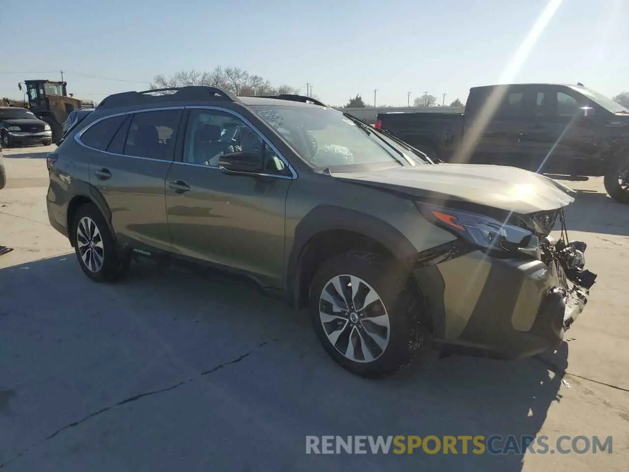 4 Photograph of a damaged car 4S4BTGND9S3156572 SUBARU OUTBACK 2025