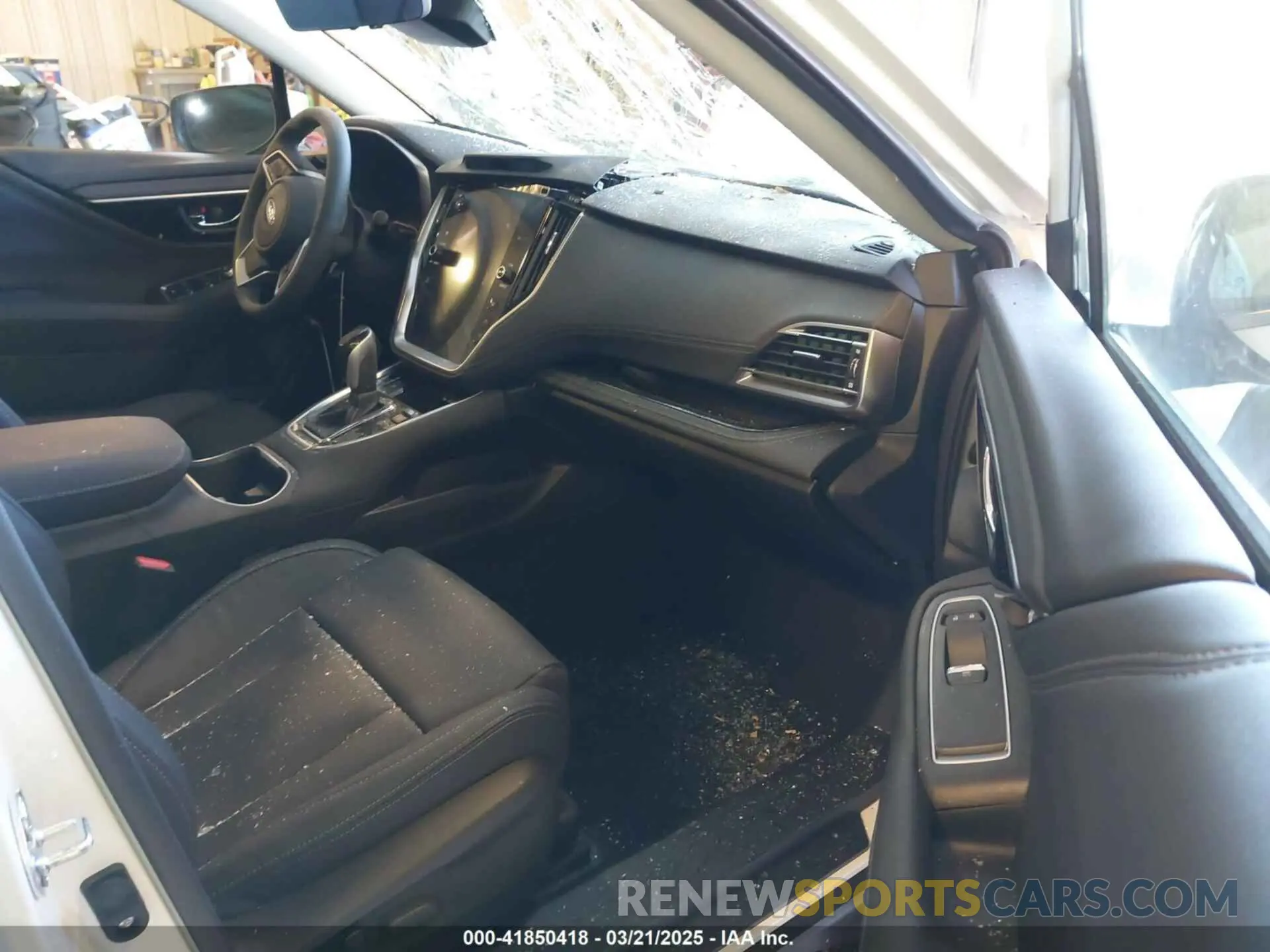 5 Photograph of a damaged car 4S4BTGPD0S3223833 SUBARU OUTBACK 2025