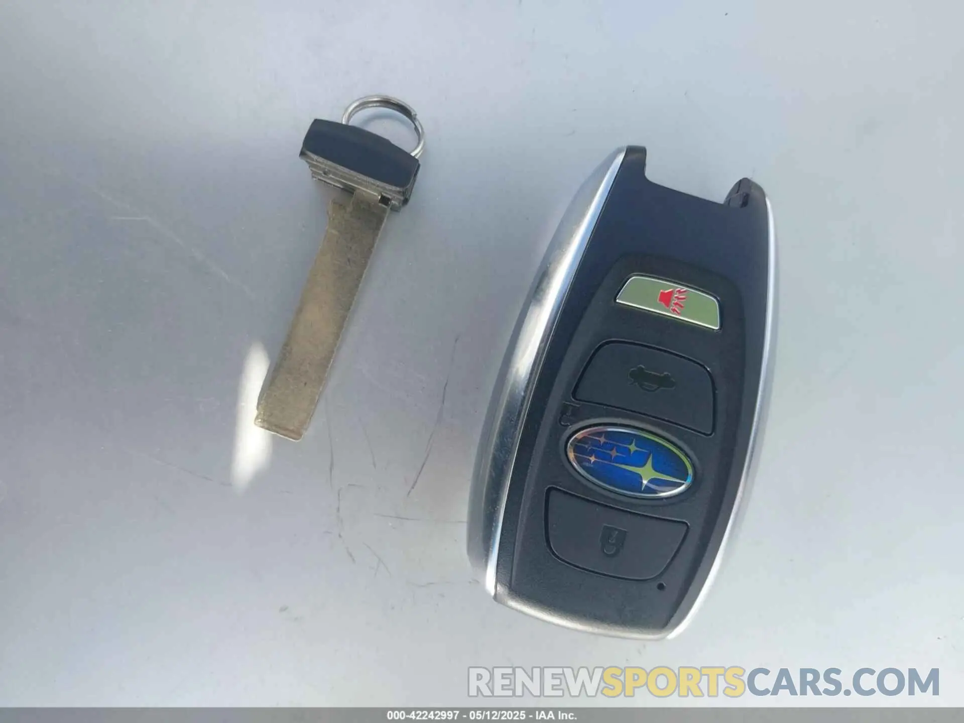 11 Photograph of a damaged car 4S4BTGUD0S3167493 SUBARU OUTBACK 2025