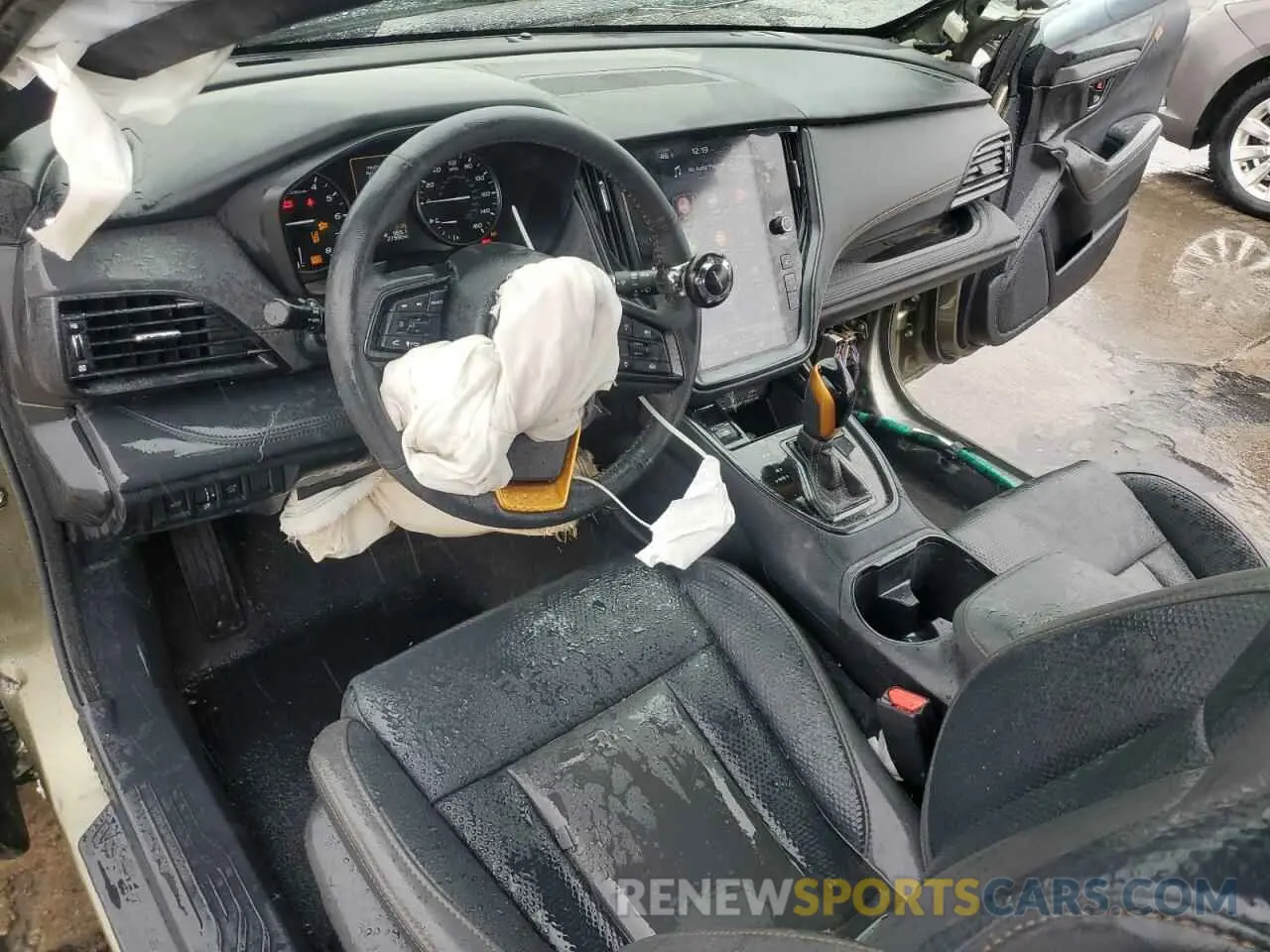 8 Photograph of a damaged car 4S4BTGUD4R3127590 SUBARU OUTBACK WI 2024