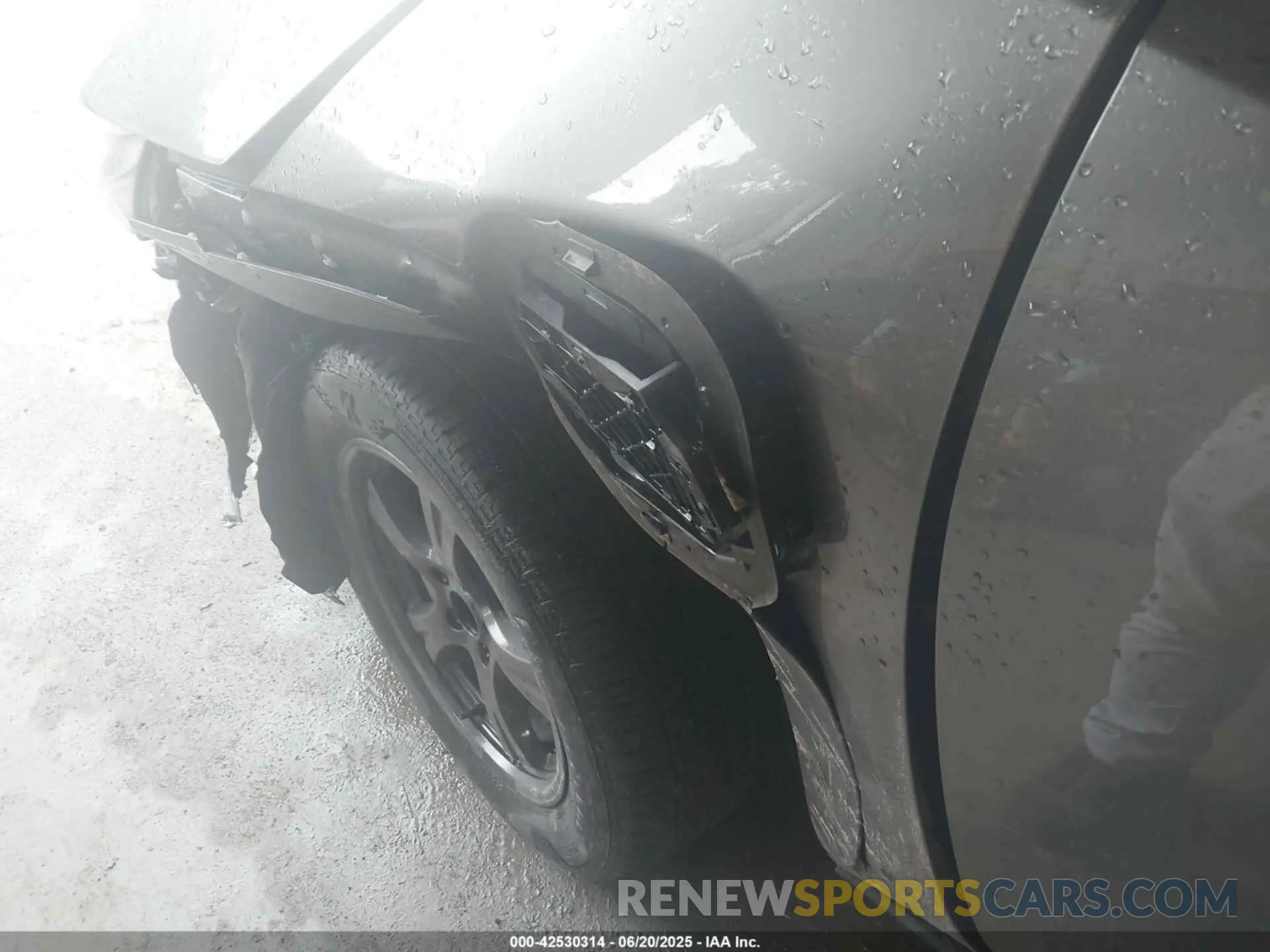 18 Photograph of a damaged car JTMABABA1PA020837 SUBARU SOLTERRA 2023