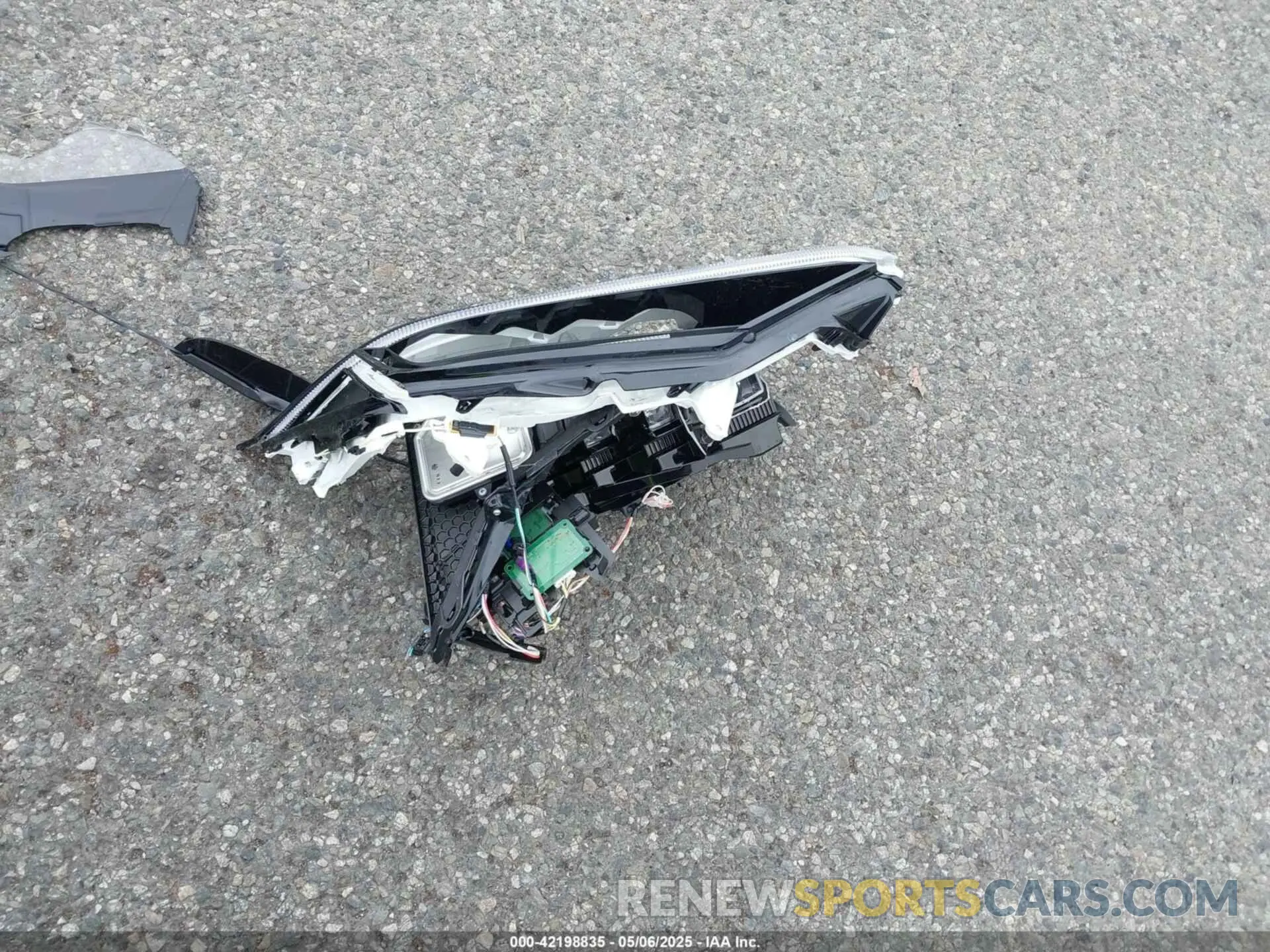 12 Photograph of a damaged car JTMABABA3RA066690 SUBARU SOLTERRA 2024