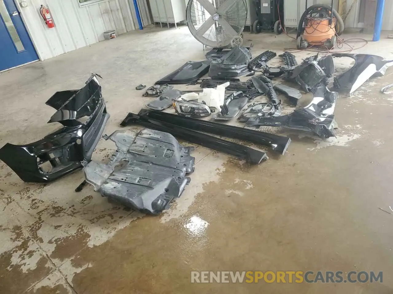 12 Photograph of a damaged car JF1VA2R61K9830030 SUBARU WRX 2019
