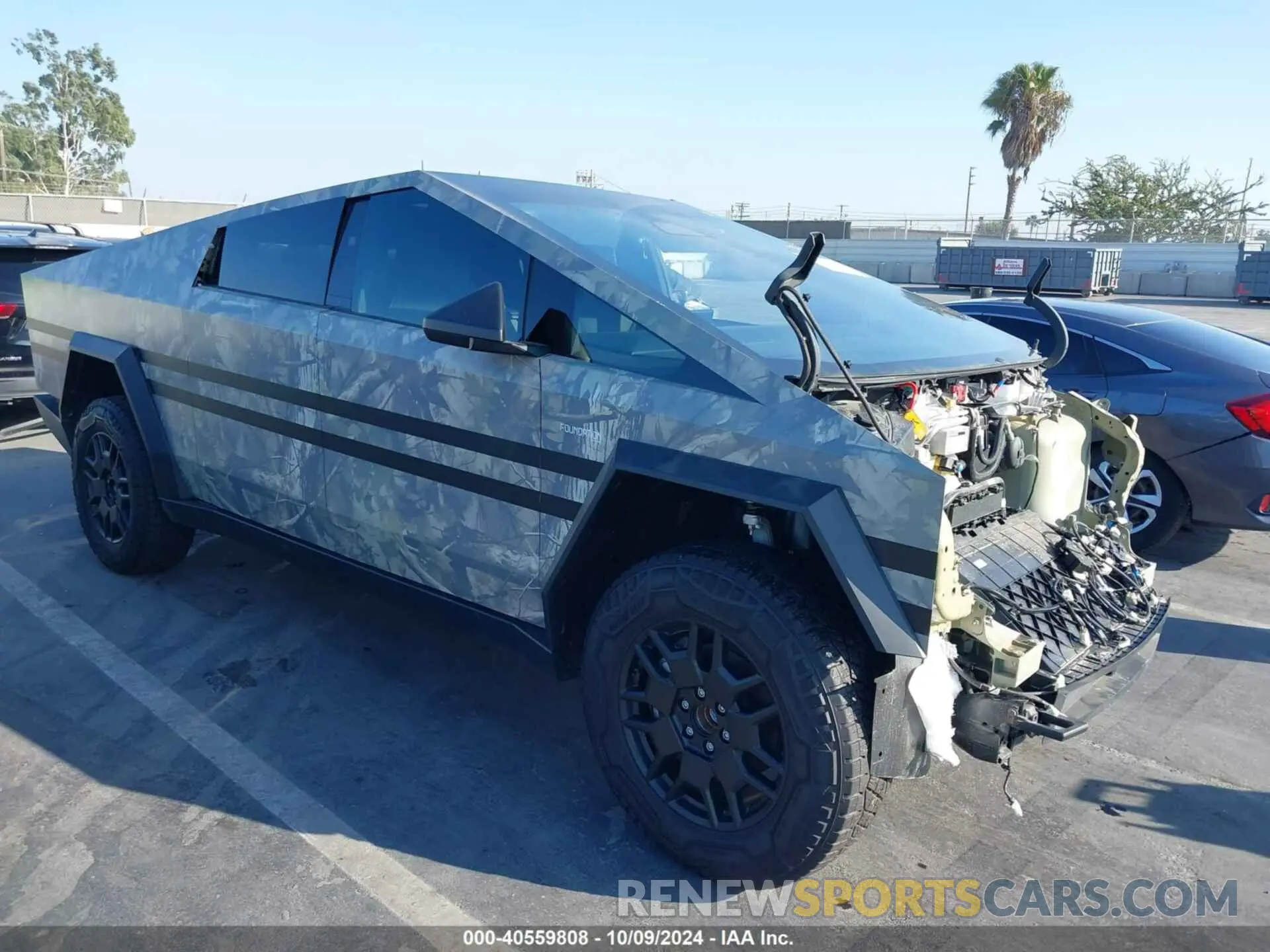 1 Photograph of a damaged car 7G2CEHED0RA003501 TESLA CYBERTRUCK 2024