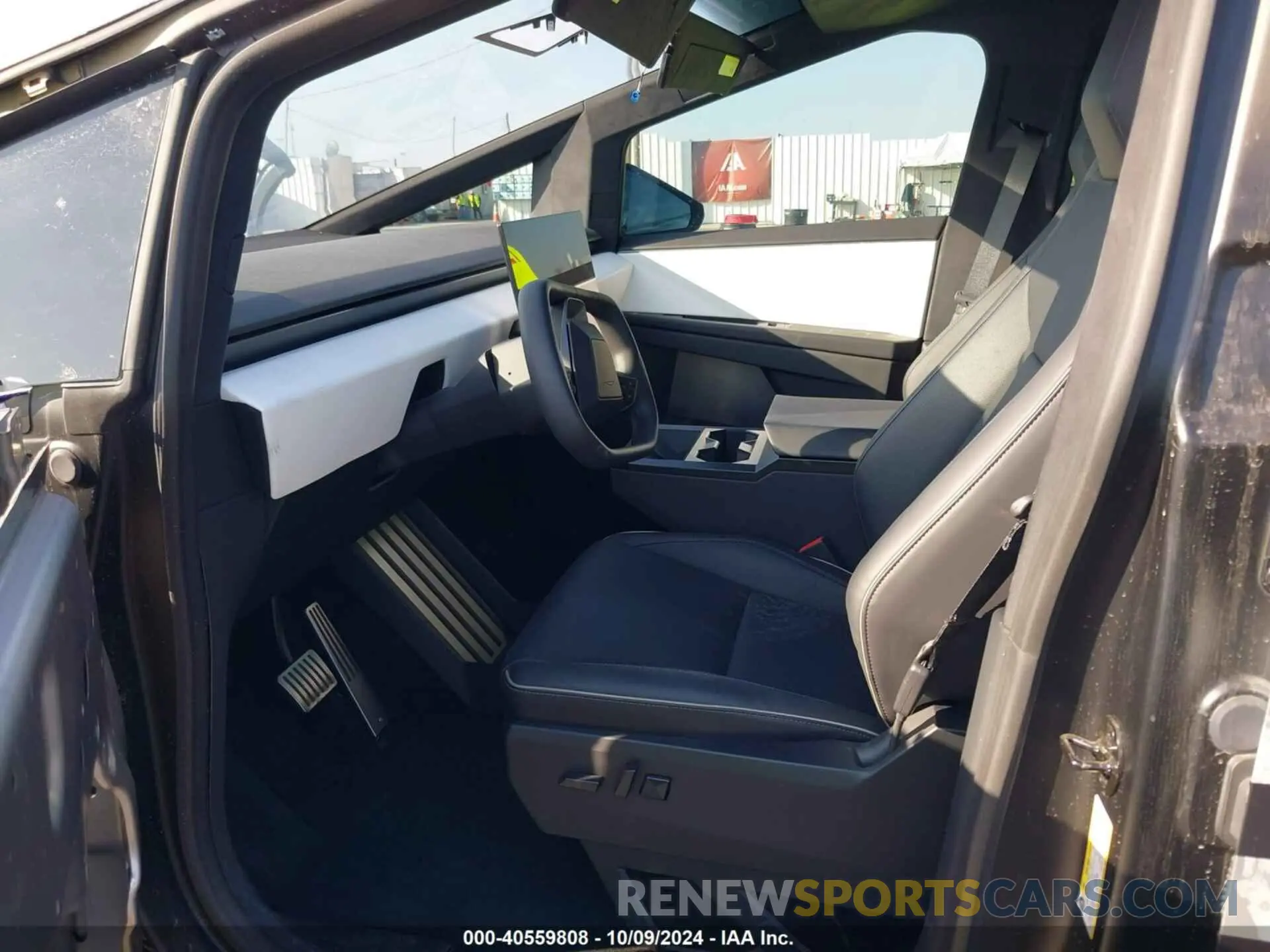 5 Photograph of a damaged car 7G2CEHED0RA003501 TESLA CYBERTRUCK 2024