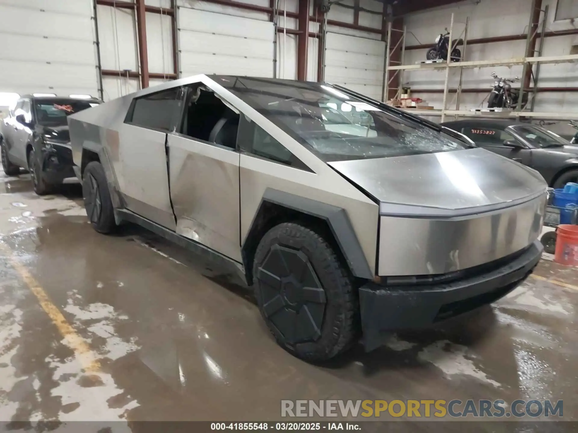 1 Photograph of a damaged car 7G2CEHED0RA009086 TESLA CYBERTRUCK 2024