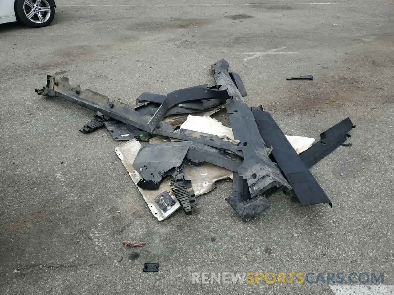 12 Photograph of a damaged car 7G2CEHED0RA017009 TESLA CYBERTRUCK 2024