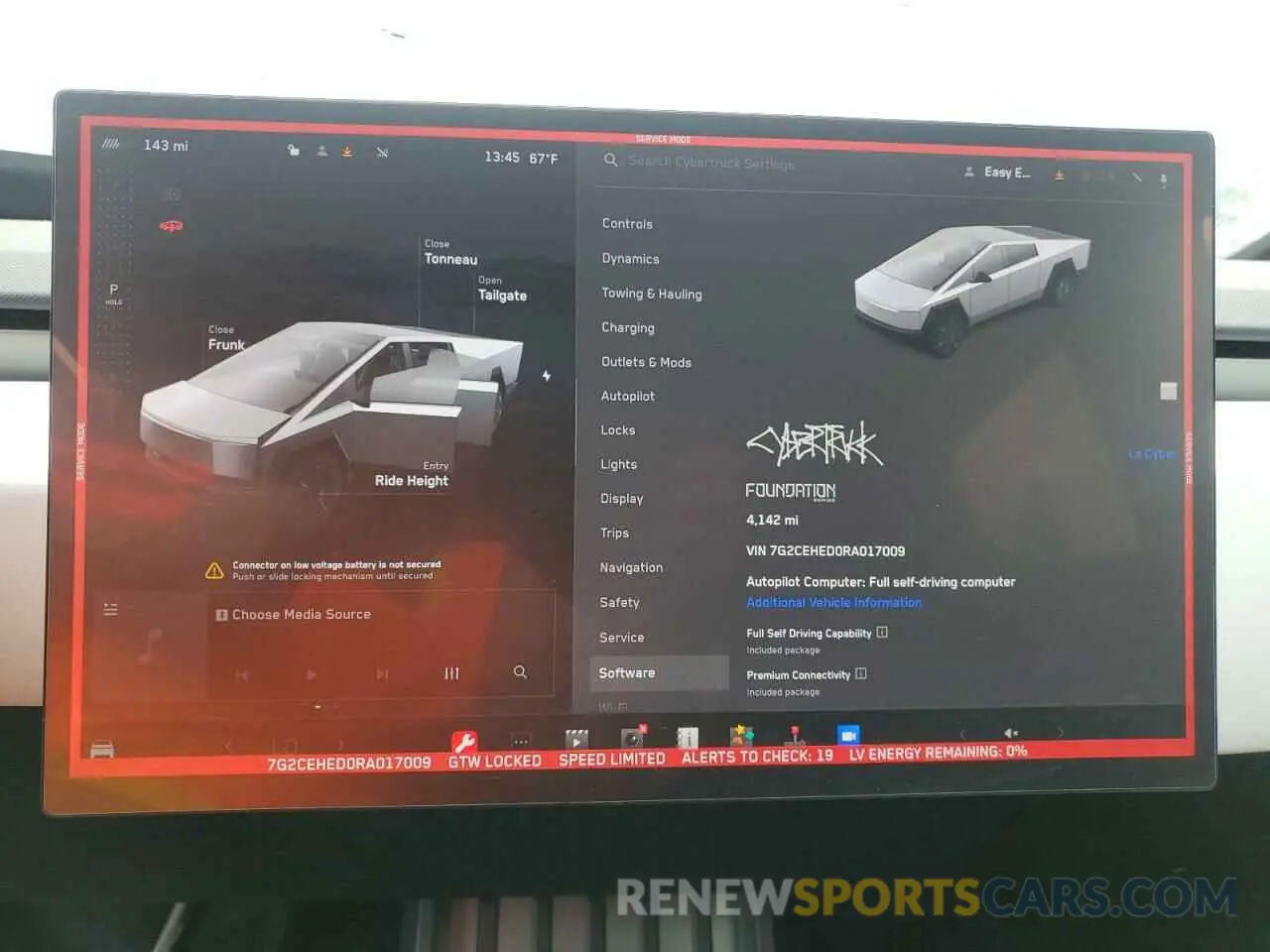 9 Photograph of a damaged car 7G2CEHED0RA017009 TESLA CYBERTRUCK 2024