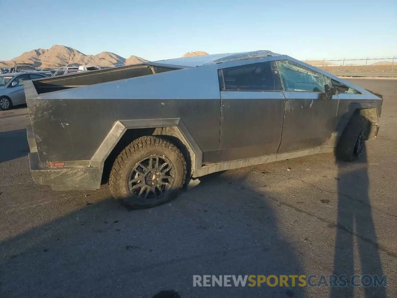 3 Photograph of a damaged car 7G2CEHED0RA040175 TESLA CYBERTRUCK 2024
